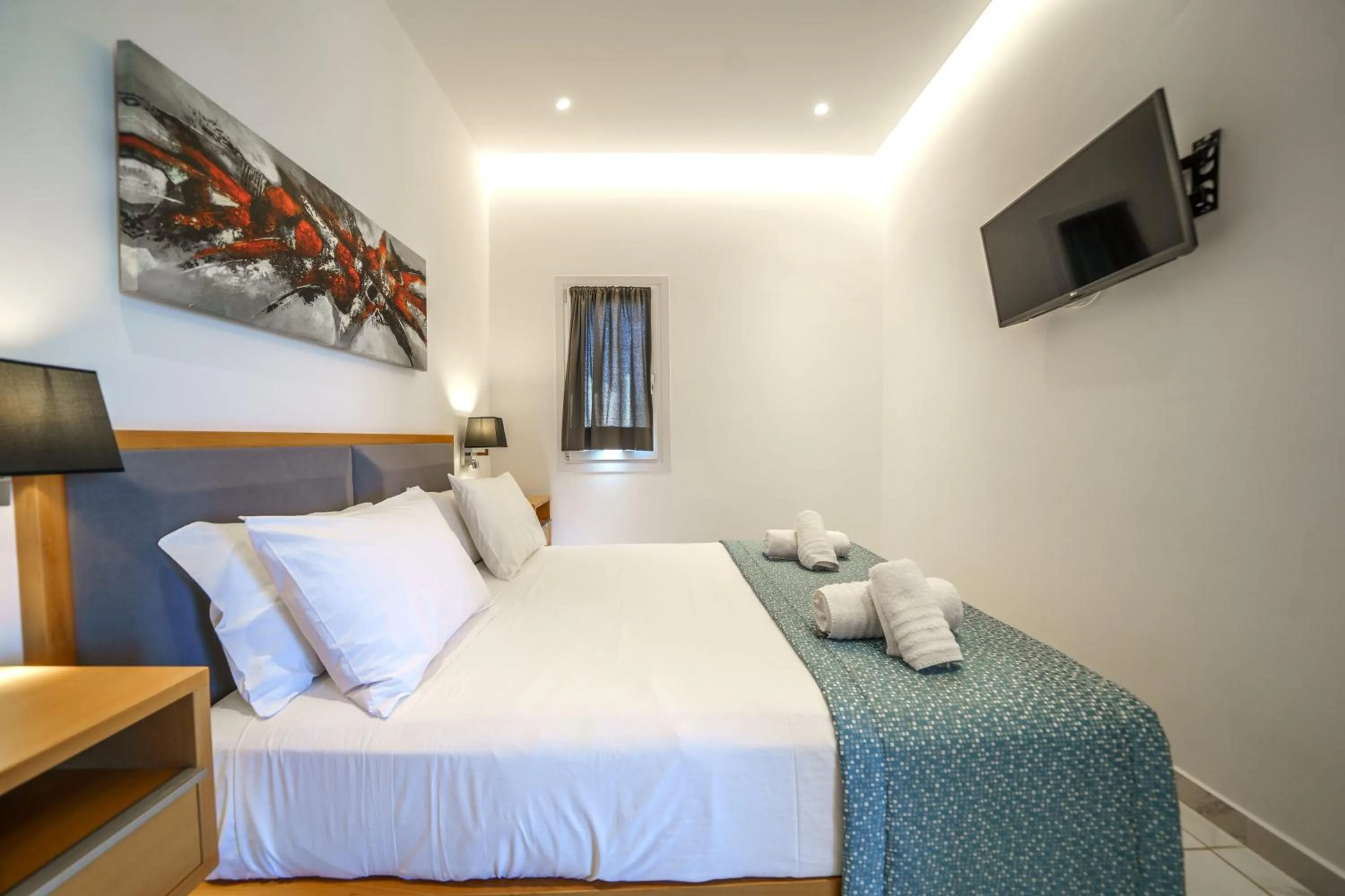 Bedroom, Bed in Elysian Suites