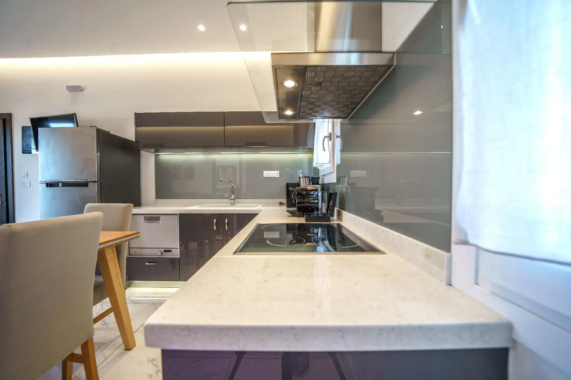 Kitchen or kitchenette in Elysian Suites