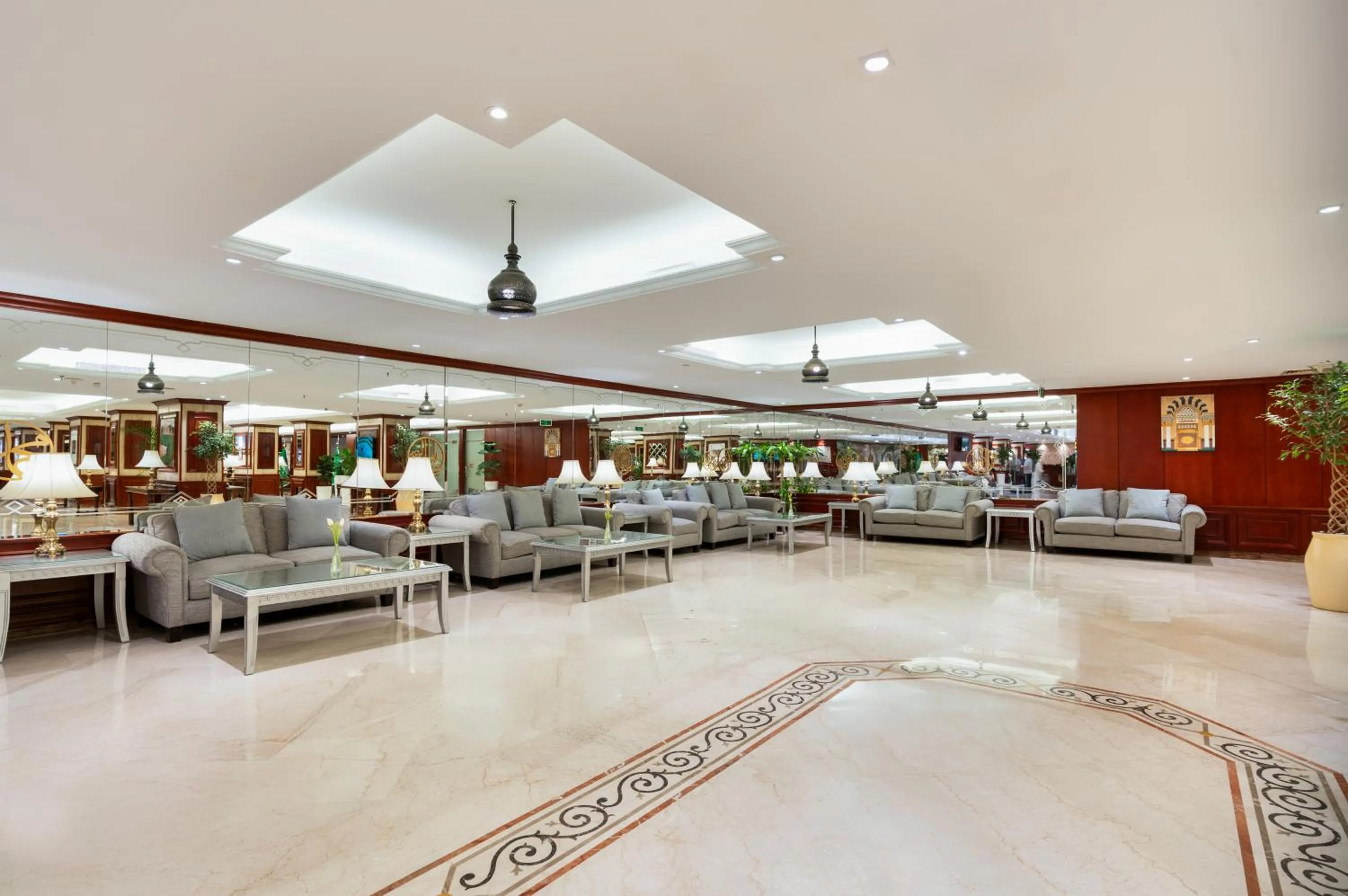 Al Shohada by Palm Rich Makkah