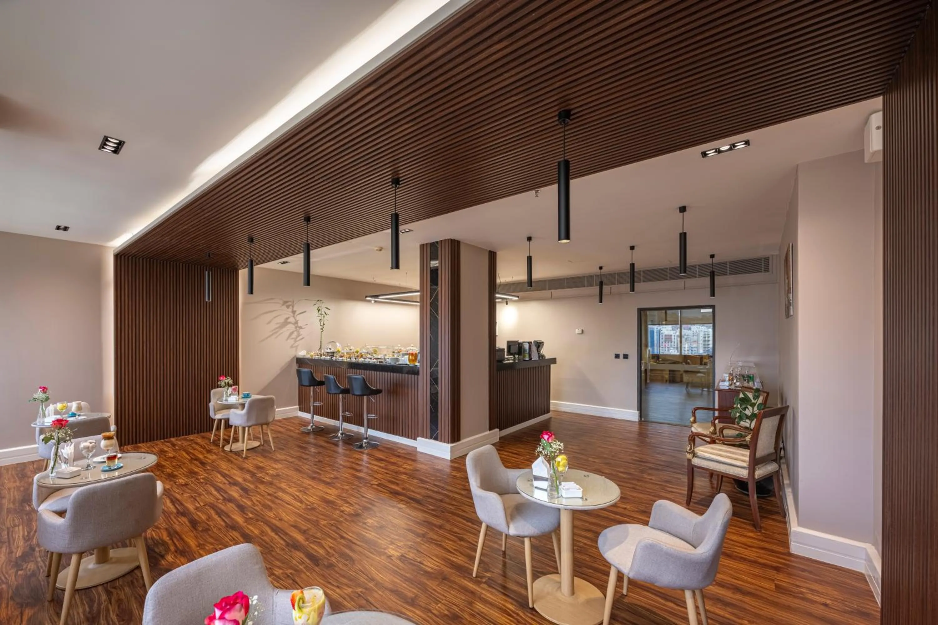 Food and drinks in Al Shohada by Palm Rich Makkah