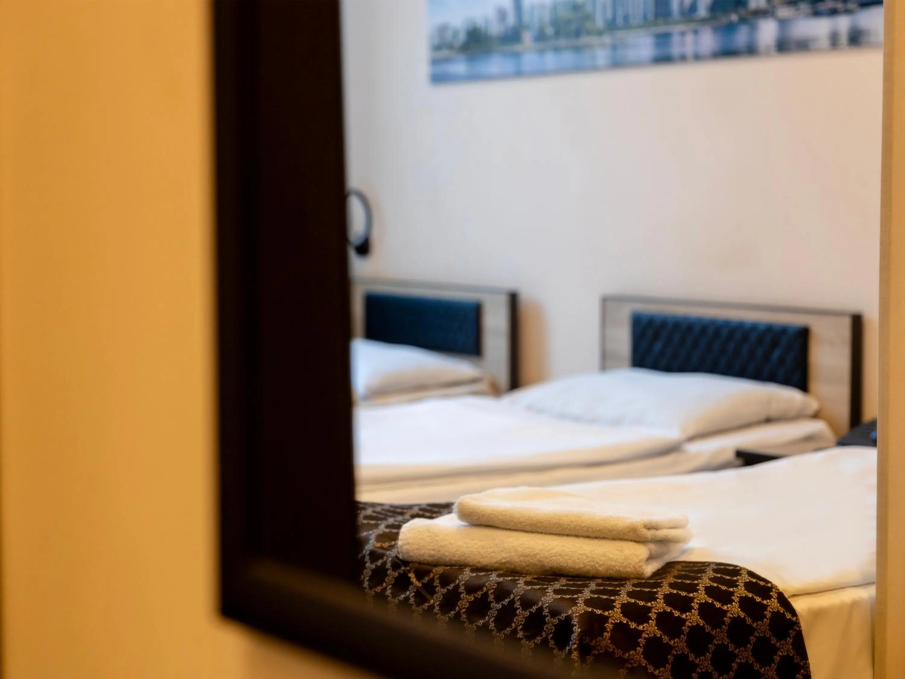 Photo of the whole room, Bed in Comfort Hotel