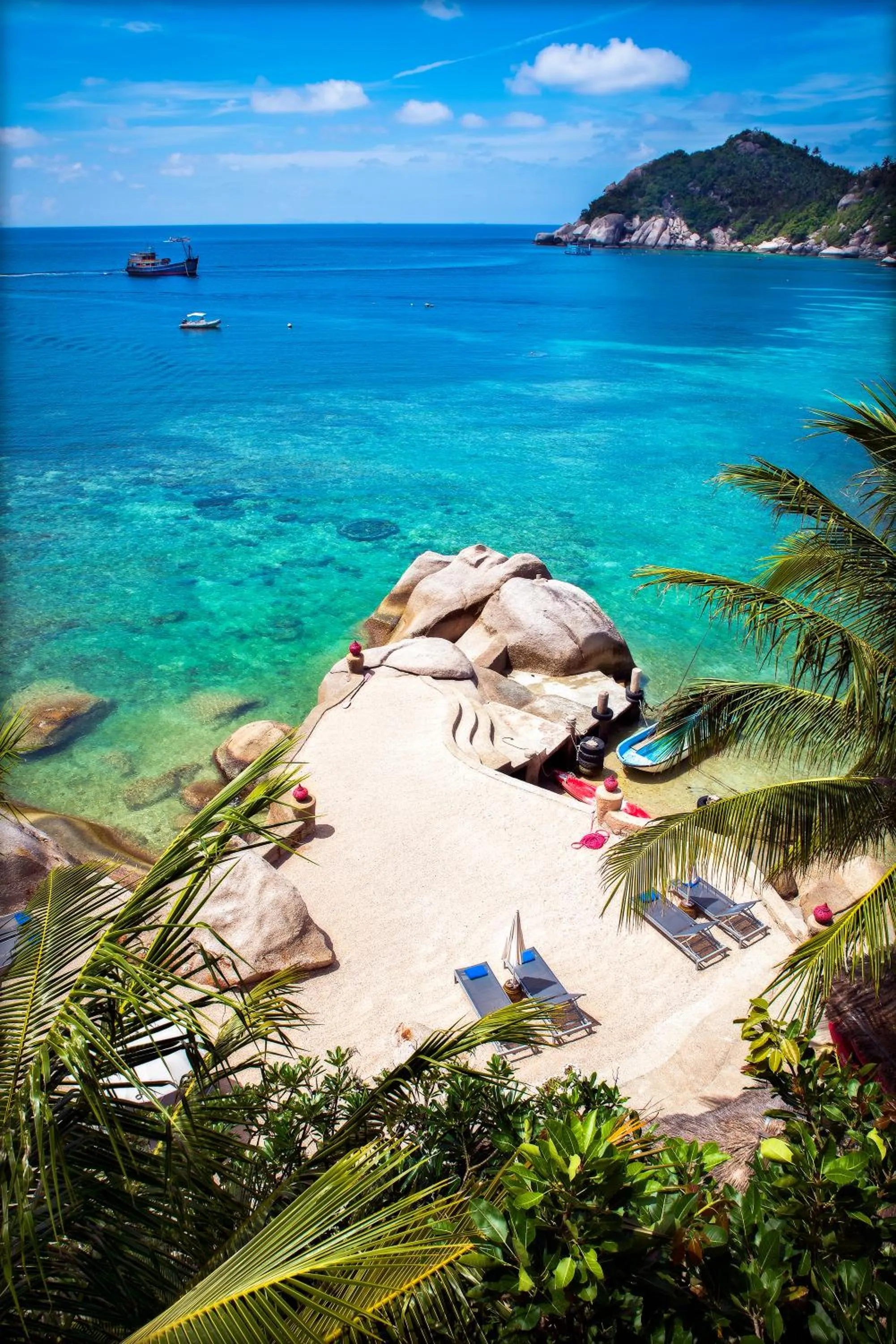 Beach in Jamahkiri Dive Resort & Spa