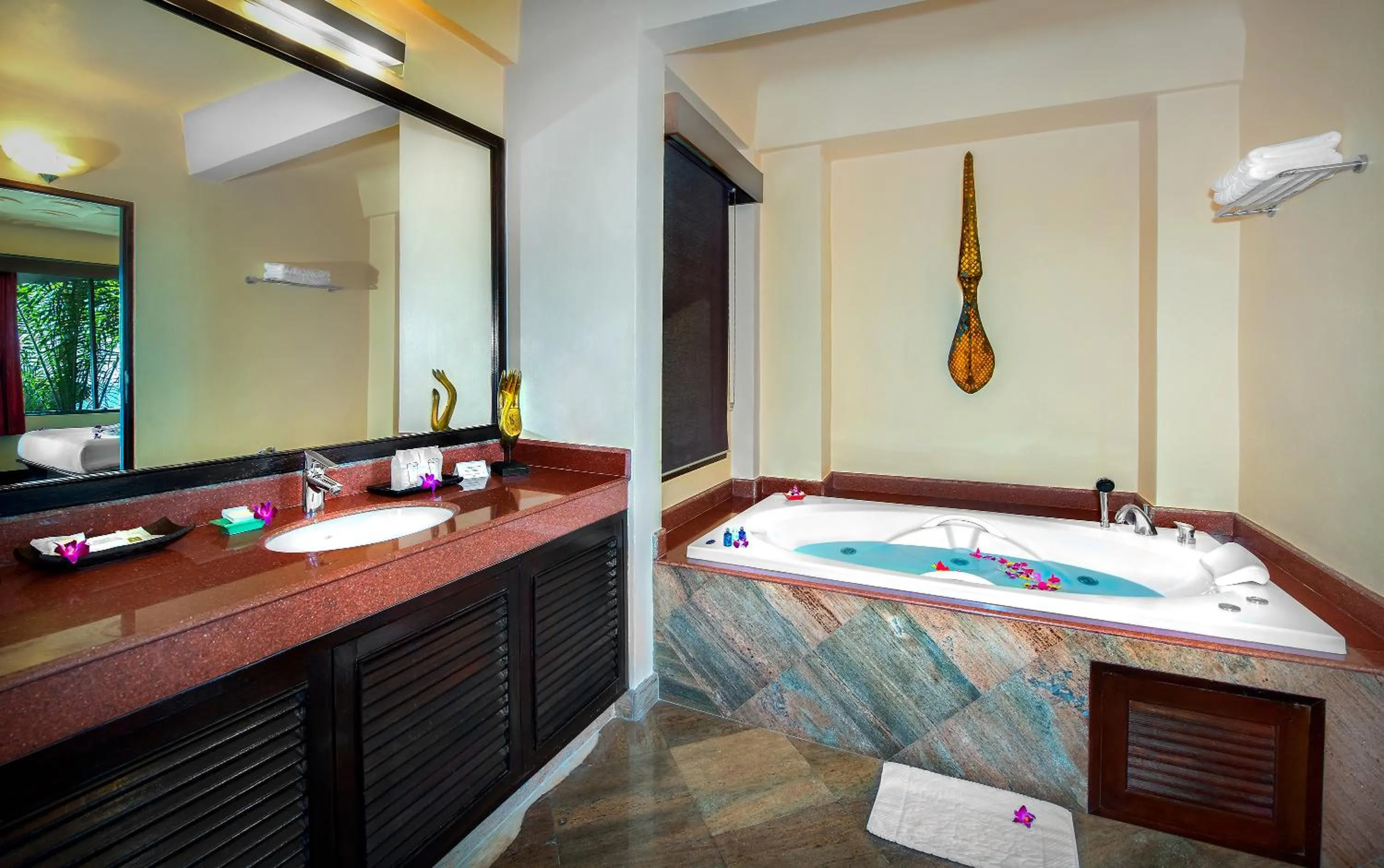 Toilet in Jamahkiri Dive Resort & Spa