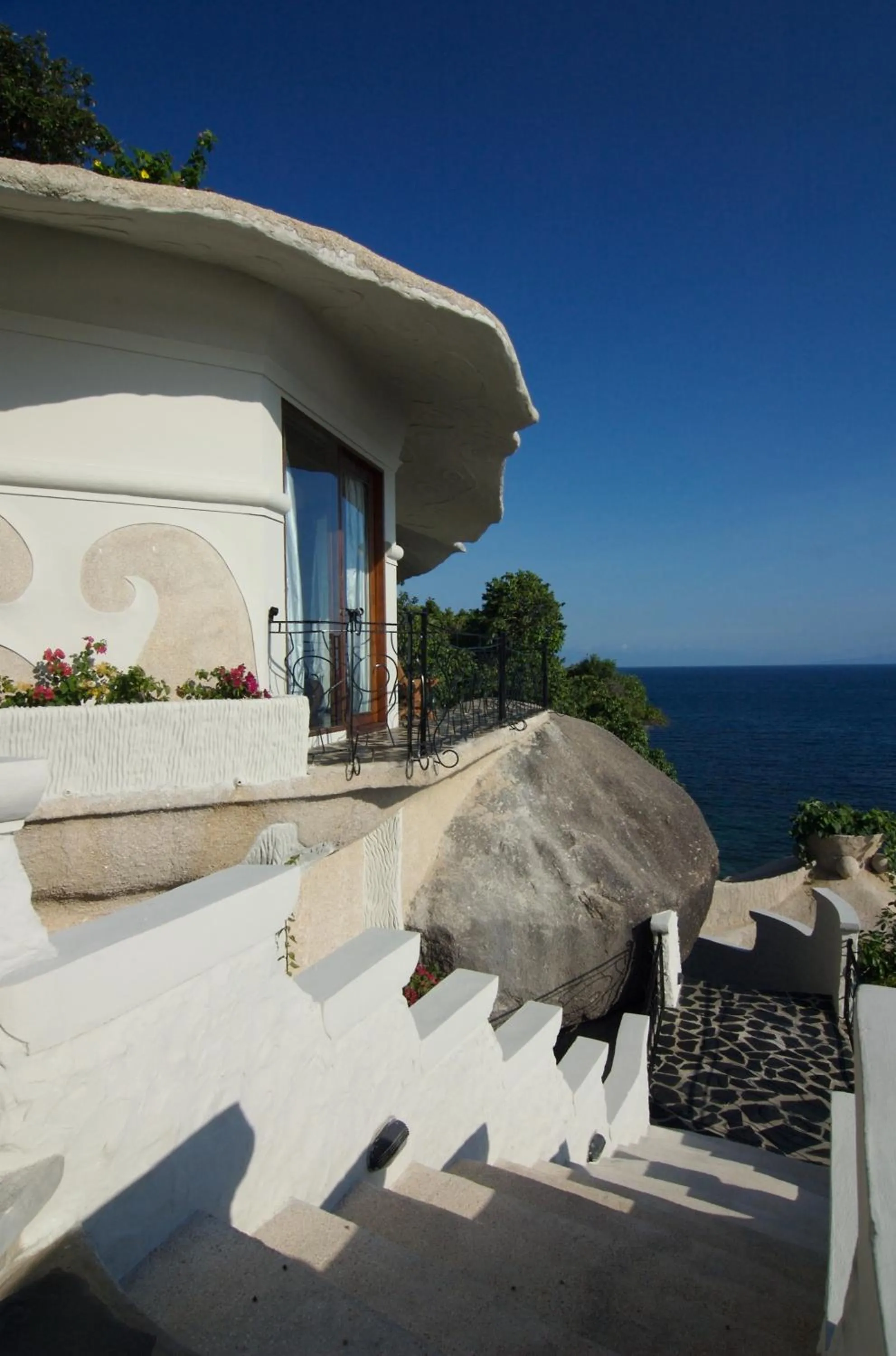 Day in Jamahkiri Dive Resort & Spa