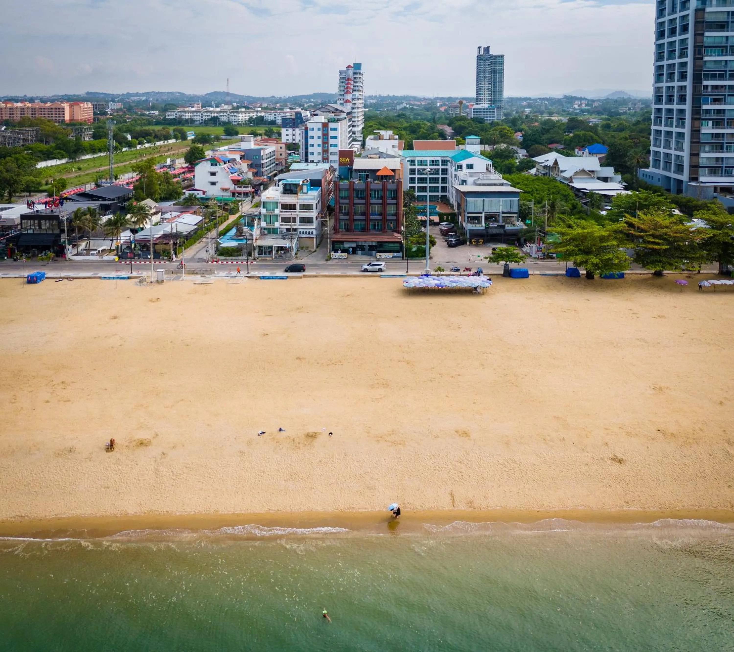 Bird's eye view in Seaside Jomtien Beach Pattaya