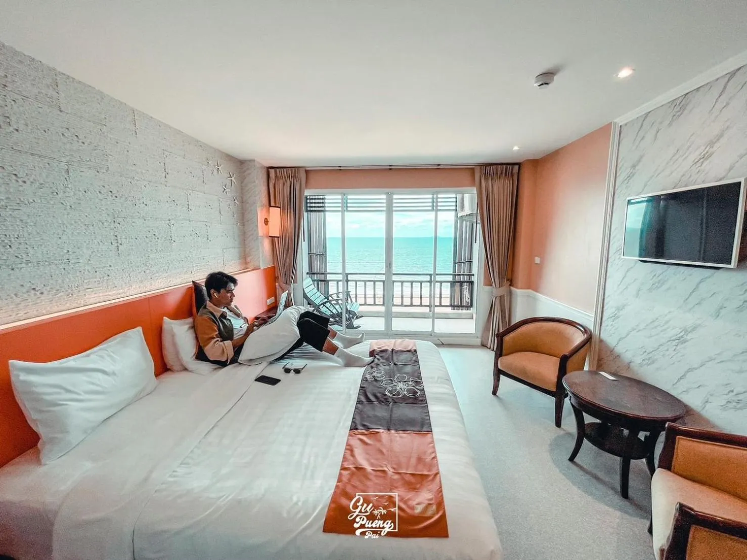 Photo of the whole room, Bed in Seaside Jomtien Beach Pattaya