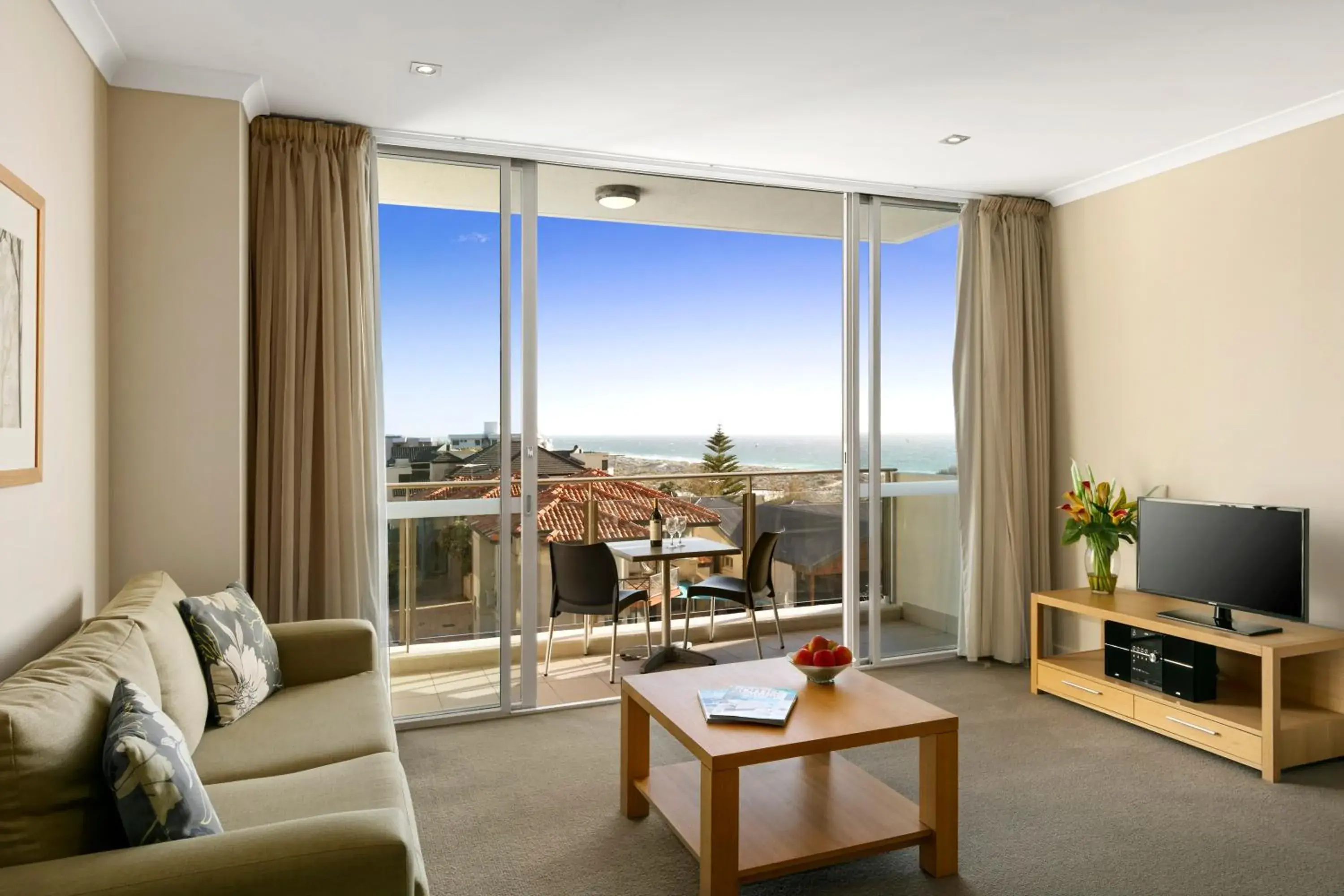 Executive Two-Bedroom Apartment in Quest Scarborough Executive Two-Bedroom Apartment in Quest Scarborough