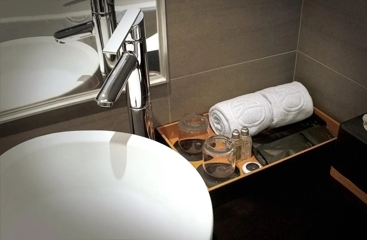 Bathroom in Wonstar Hotel