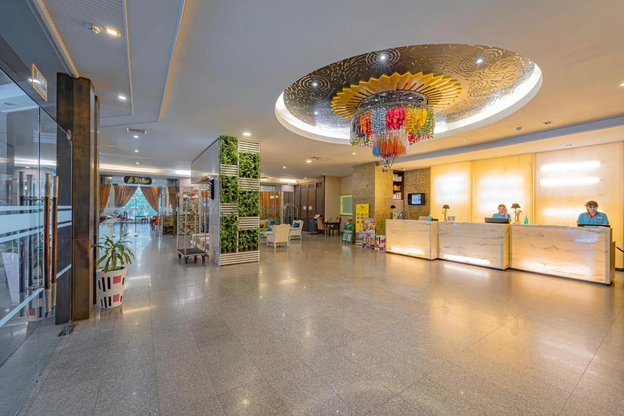 Lobby or reception in Sunbeam Hotel Pattaya