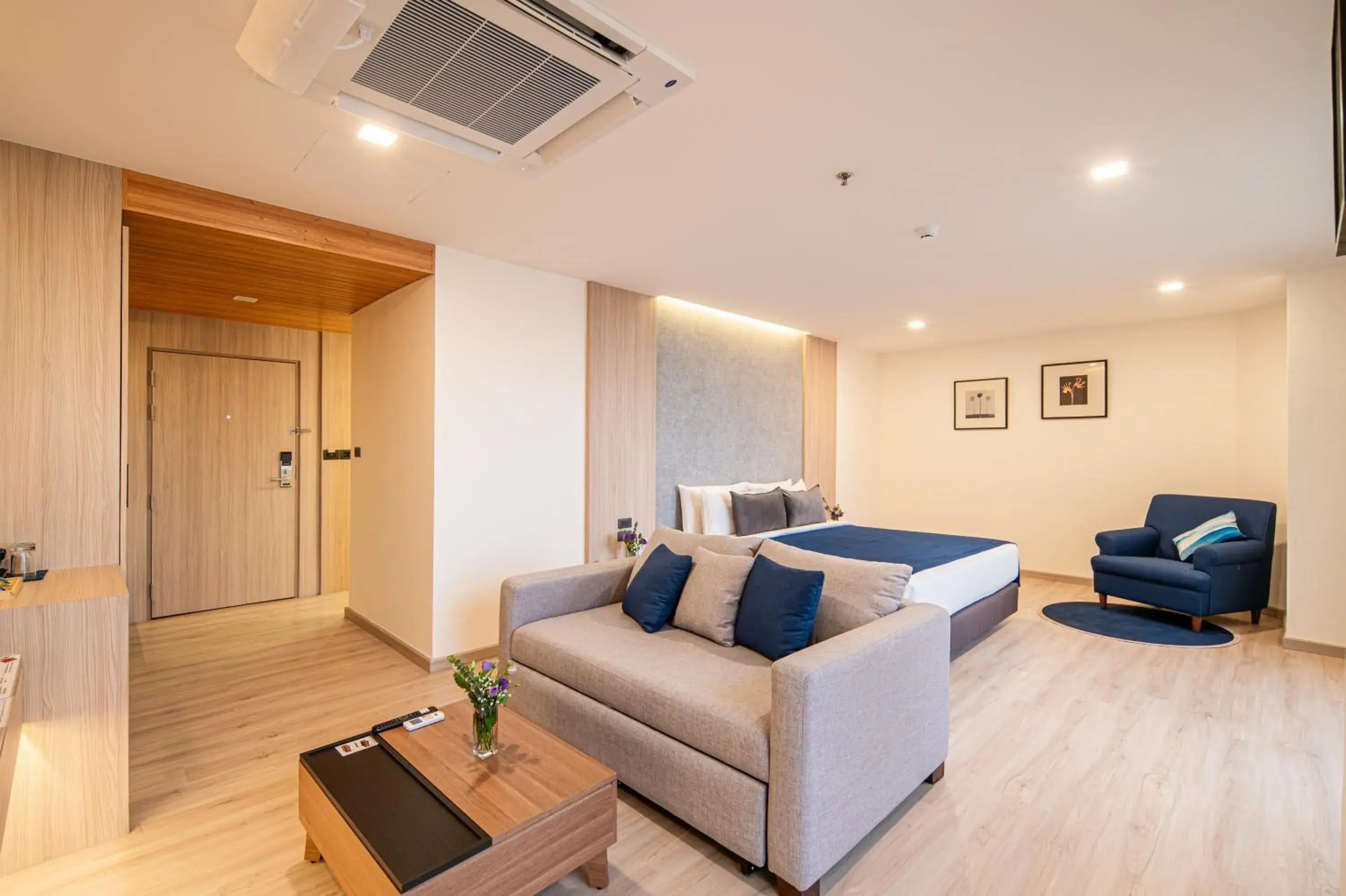 Premier Double or Twin Room in Sunbeam Hotel Pattaya Premier Double or Twin Room in Sunbeam Hotel Pattaya