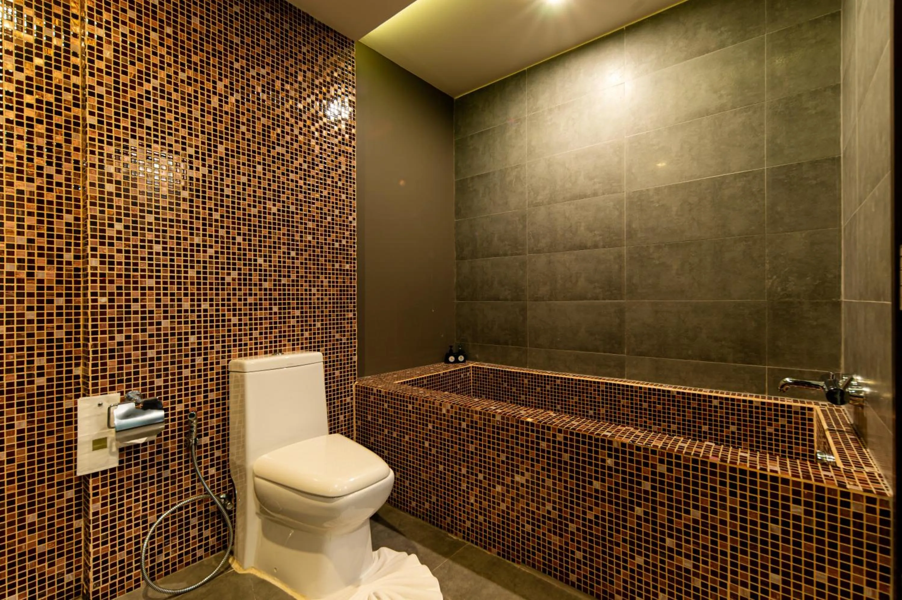 Bathroom in Sunbeam Hotel Pattaya