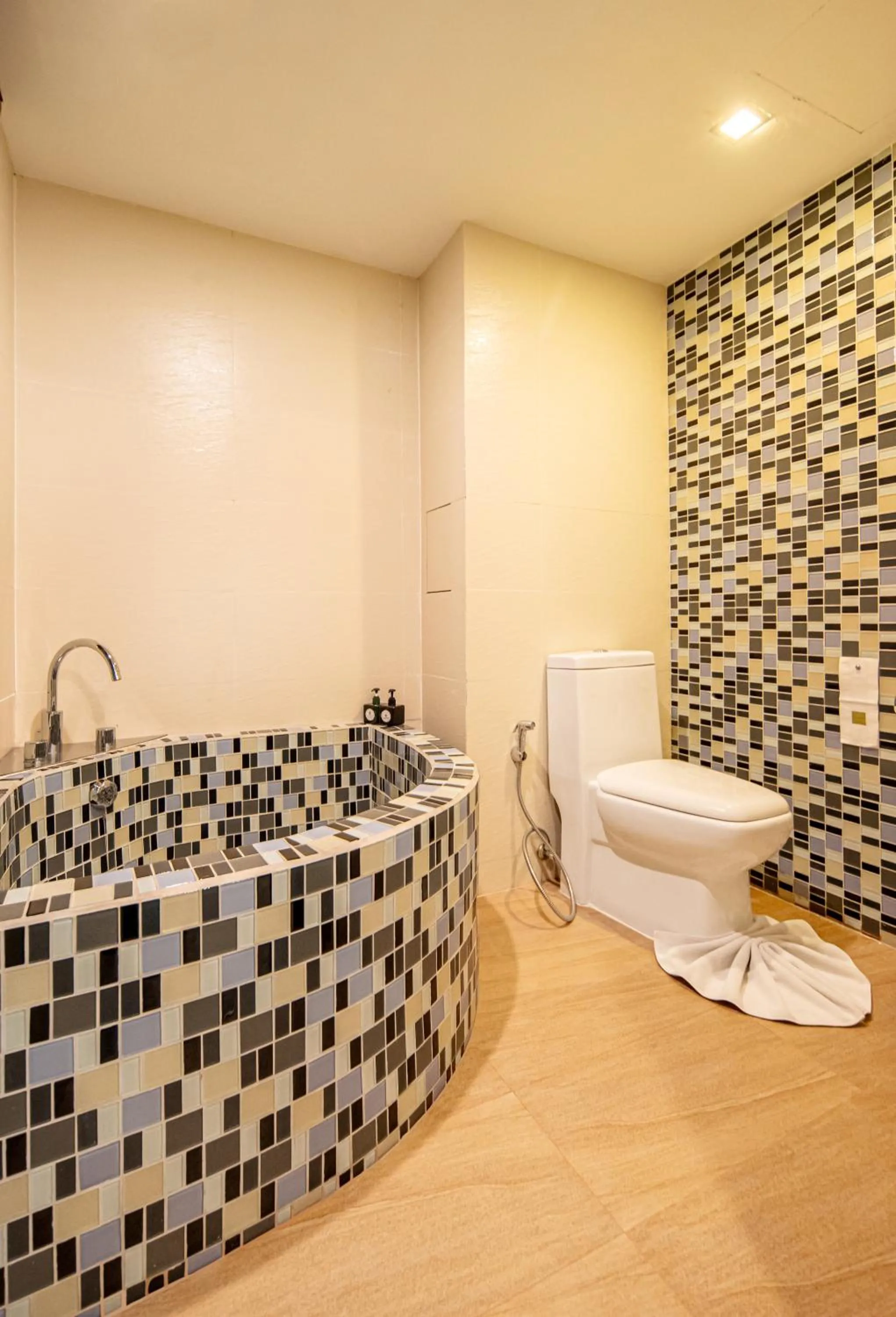 Bathroom in Sunbeam Hotel Pattaya