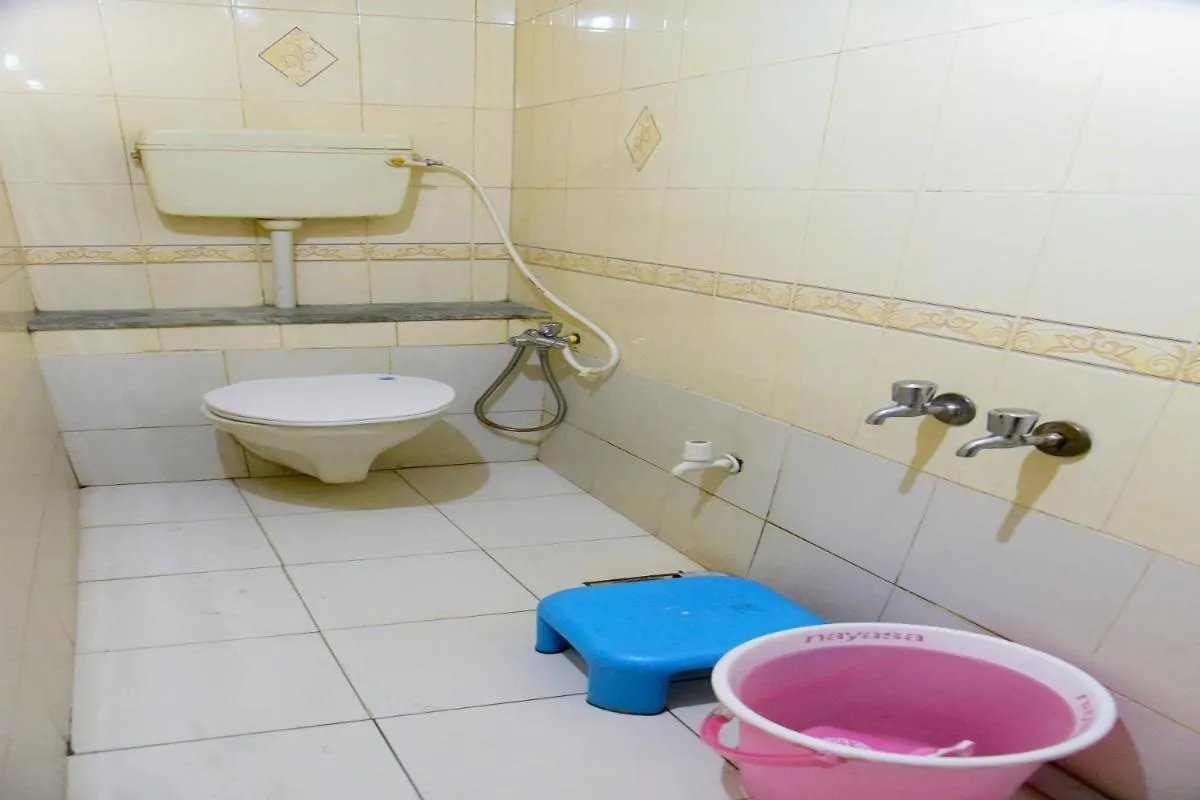 Bathroom in Hotel Parag