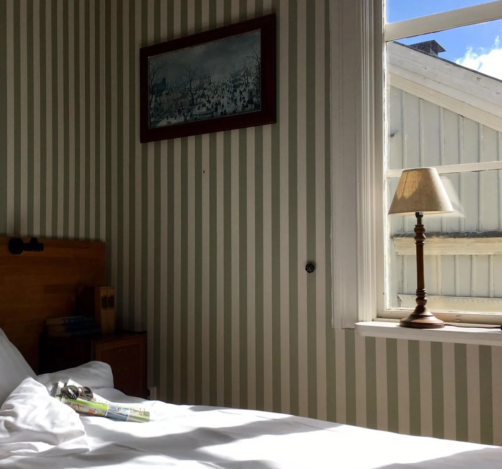 Bed in Kisa Wärdshus & Hotell