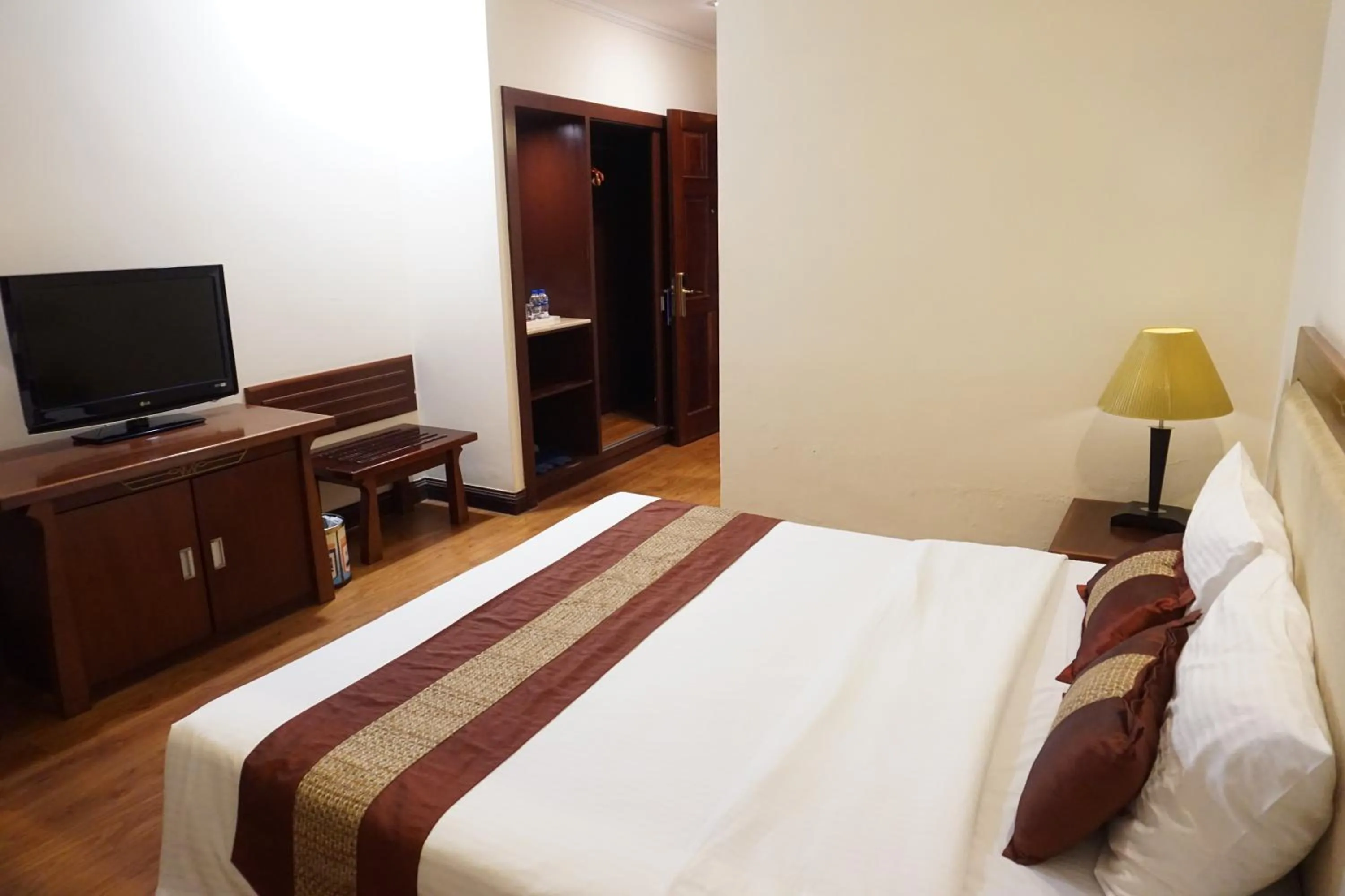 Bed in Dong Khanh Hotel