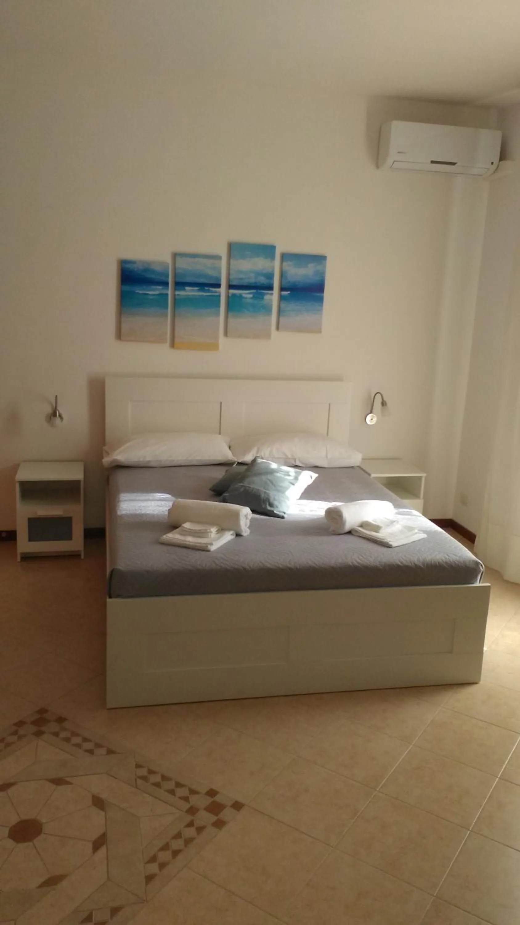 Photo of the whole room, Bed in B&B Cielo & Mare