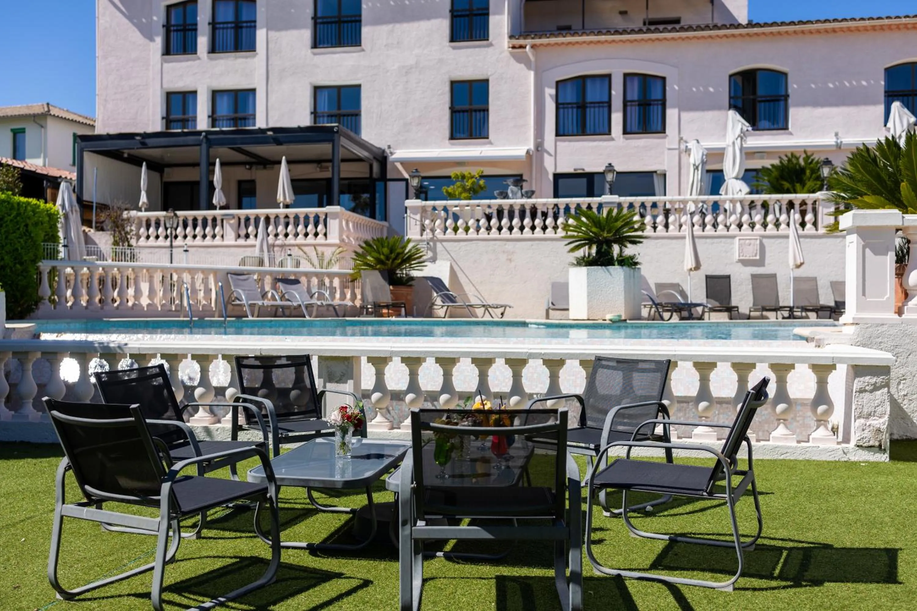 Logis Hotel Perla Riviera & Restaurant