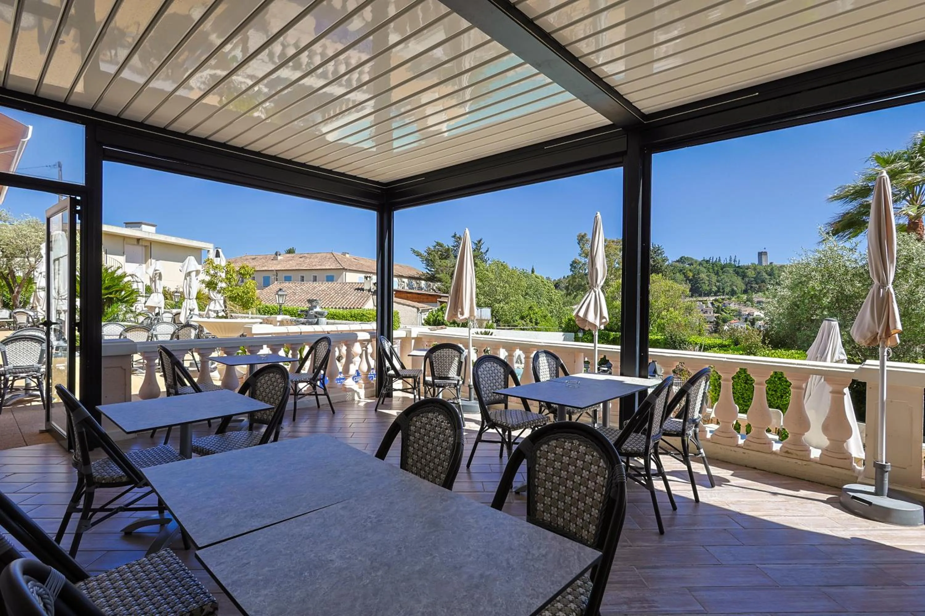 Logis Hotel Perla Riviera & Restaurant