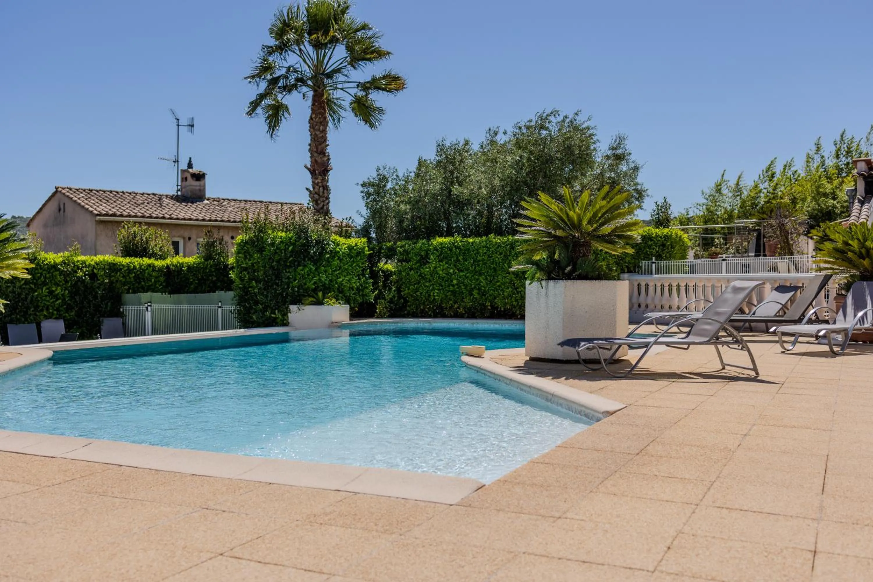 Logis Hotel Perla Riviera & Restaurant