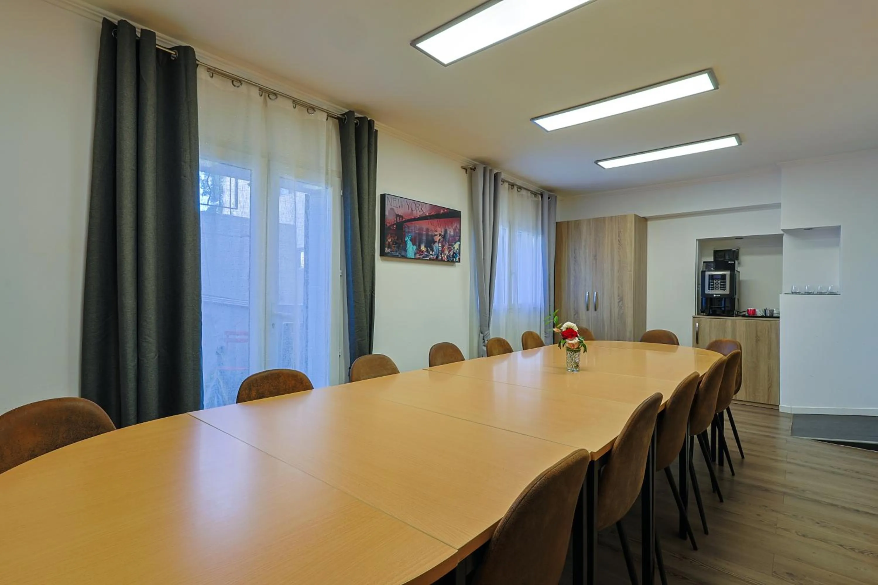 Meeting/conference room in Logis Hotel Perla Riviera & Restaurant