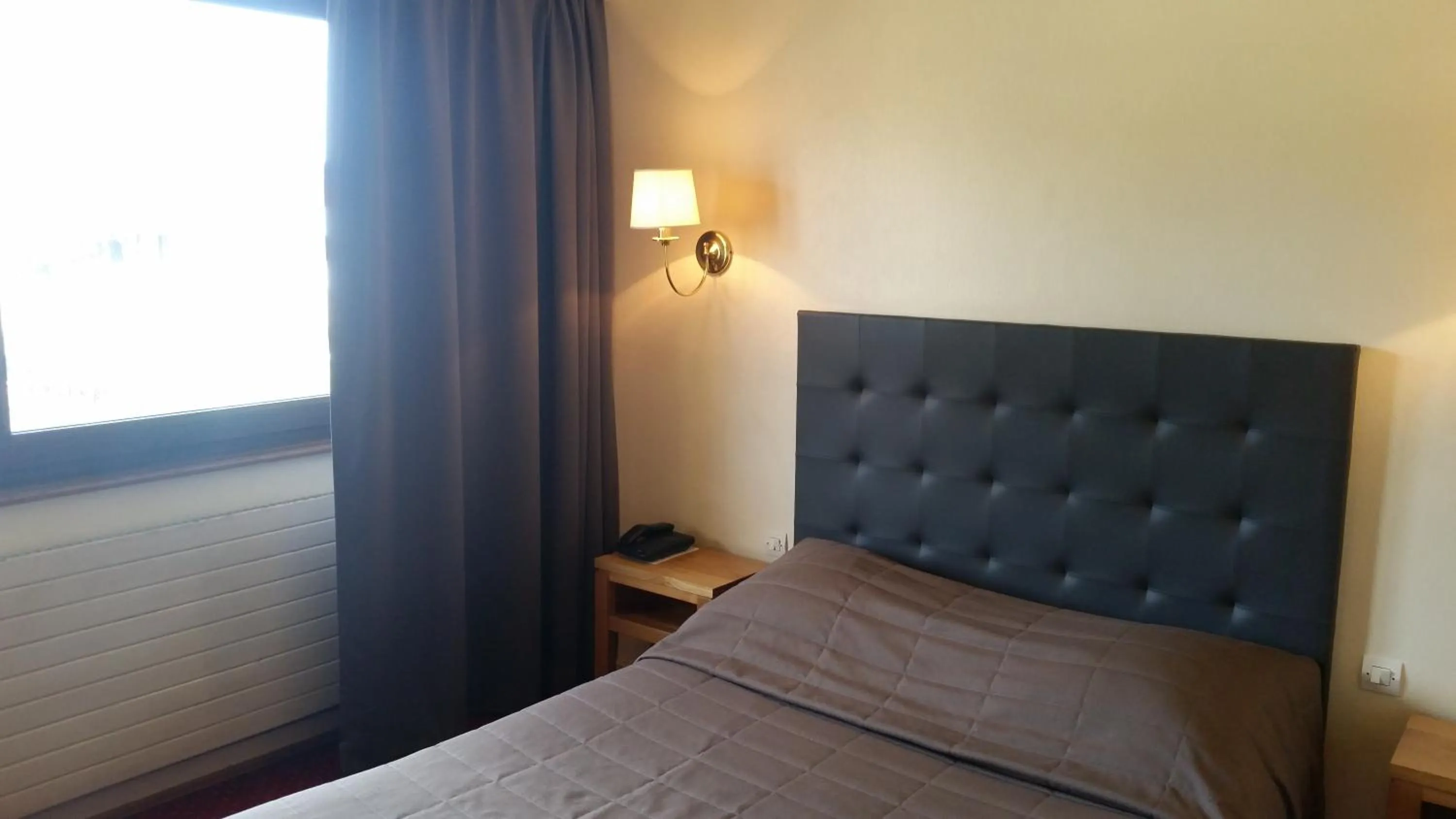 Bed in Hostellerie Reeb