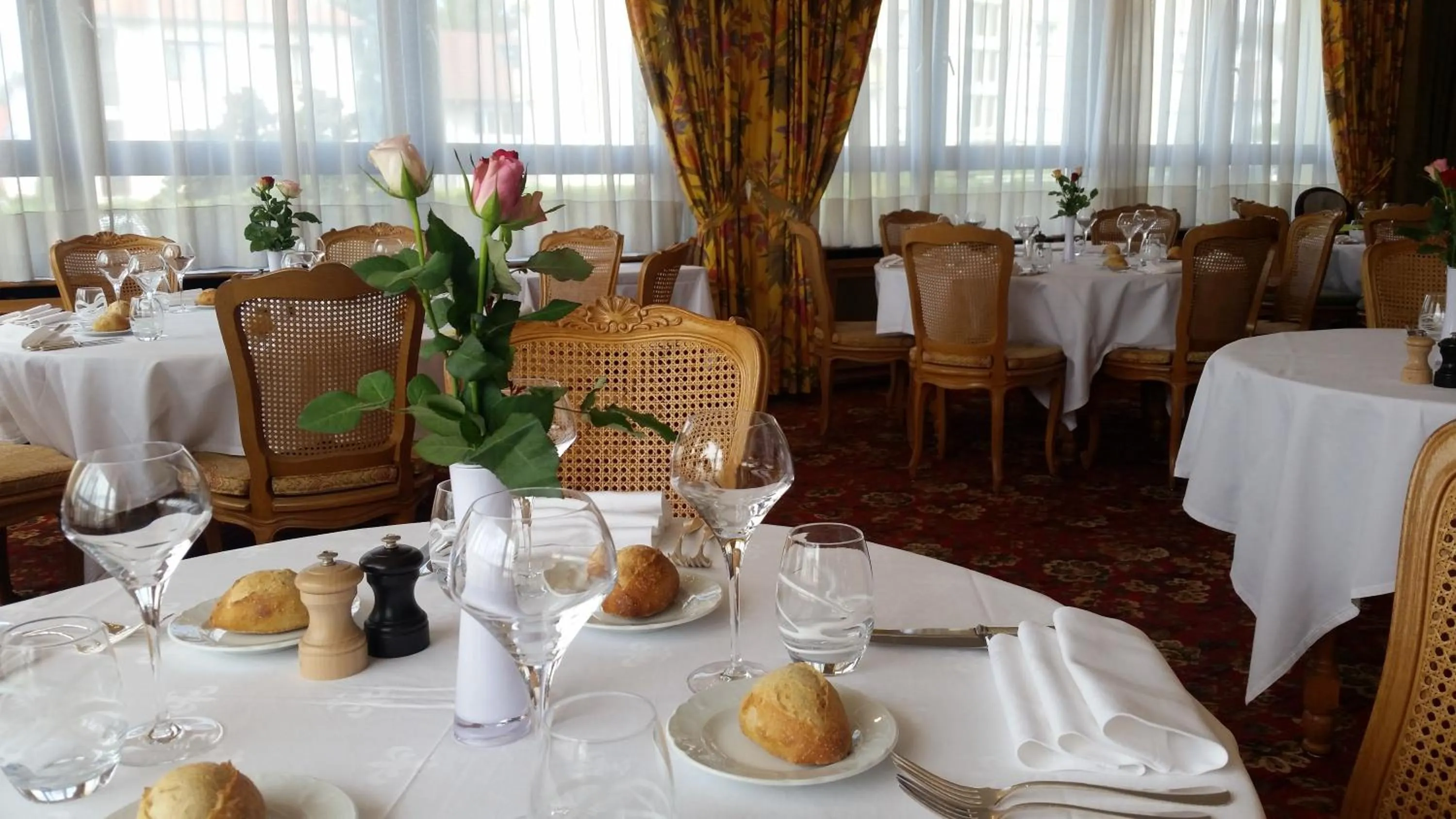 Restaurant/places to eat in Hostellerie Reeb