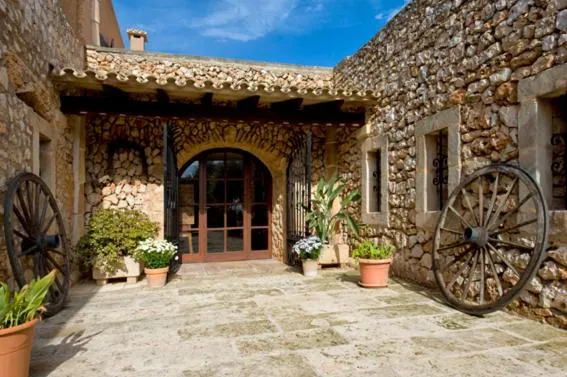 Facade/entrance in Agroturismo Finca Sa Tanca