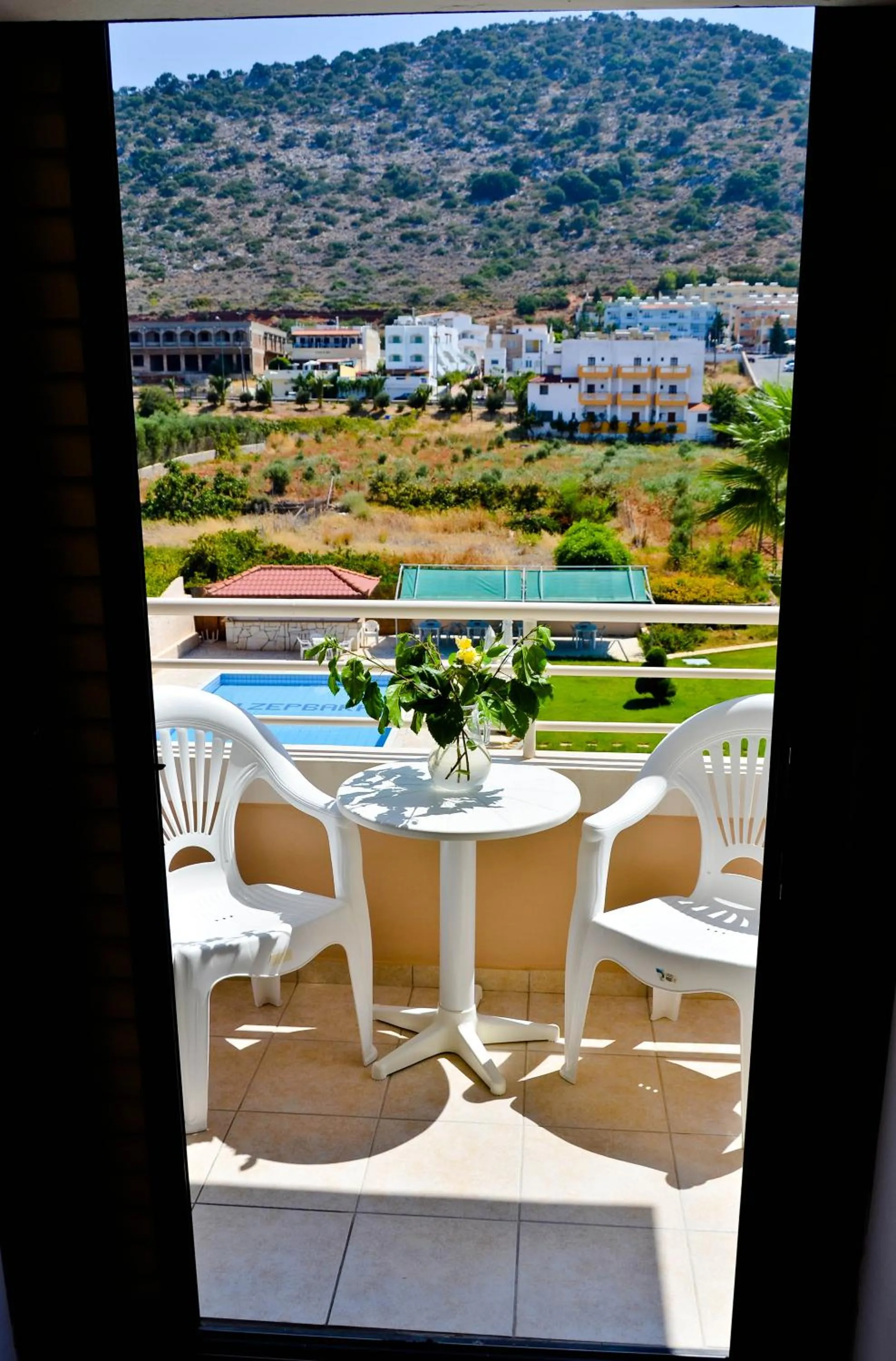 Garden view in Niko Elen, Adults Only