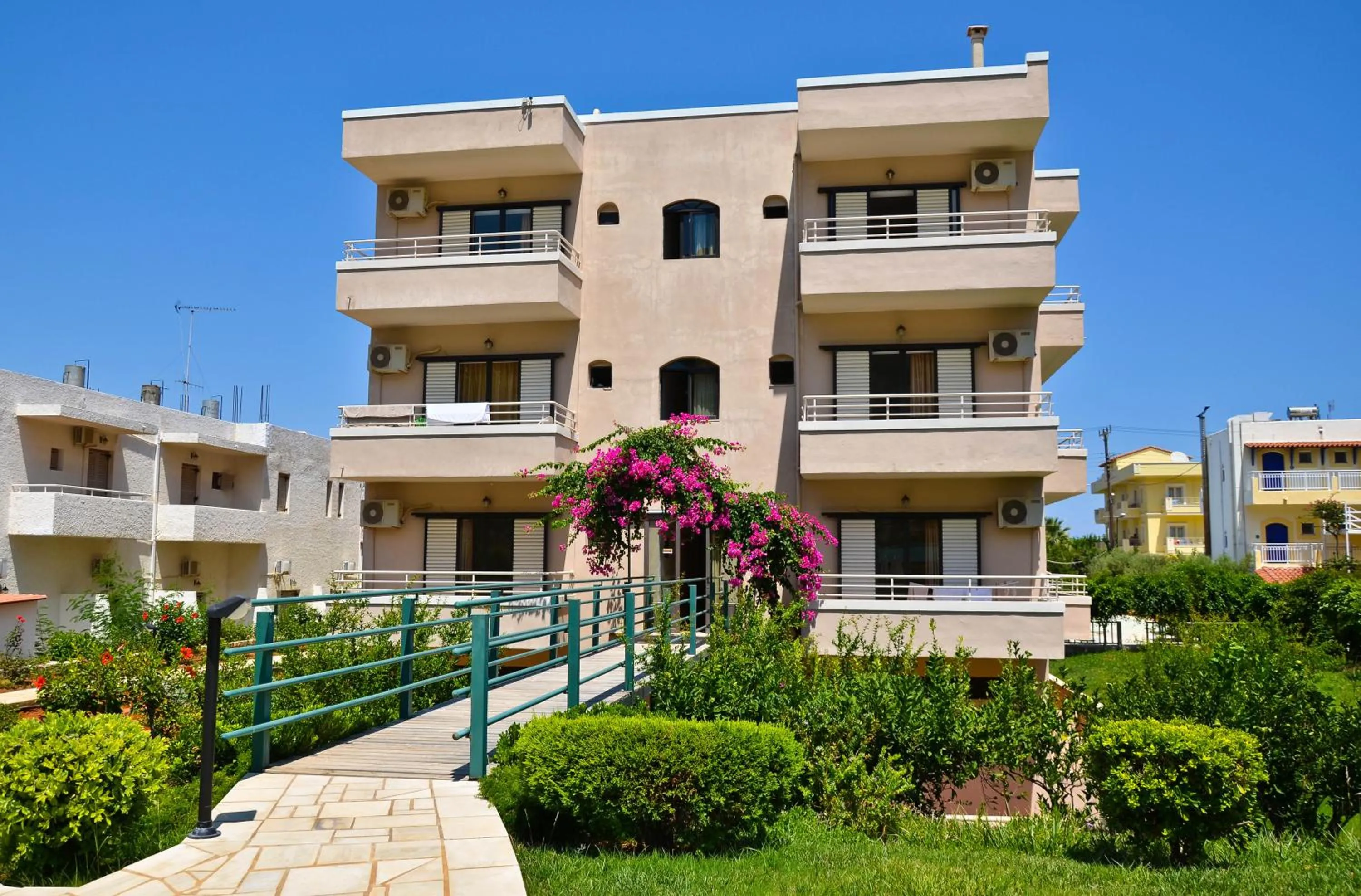 Other in Niko Elen, Adults Only