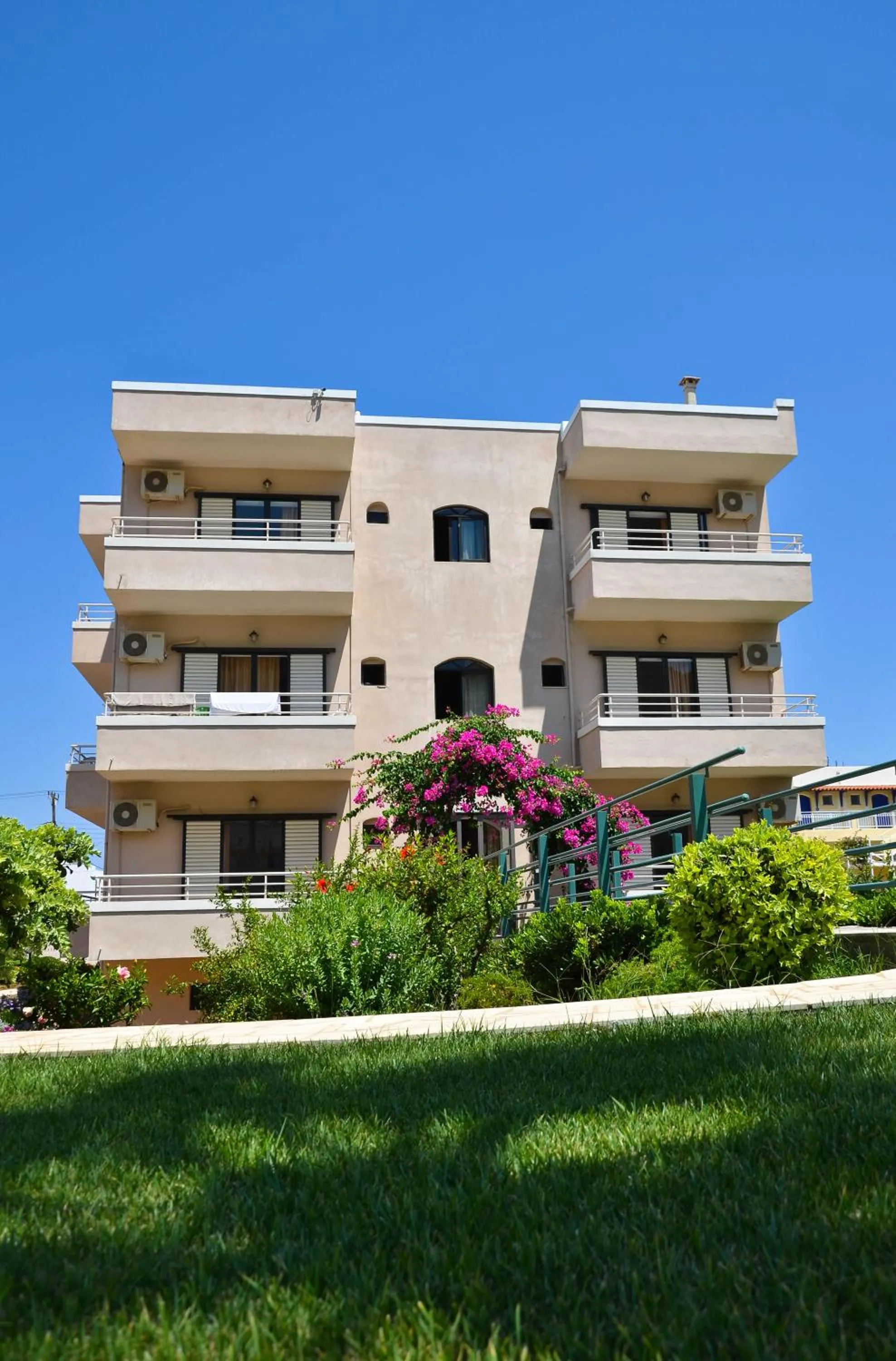 Other in Niko Elen, Adults Only