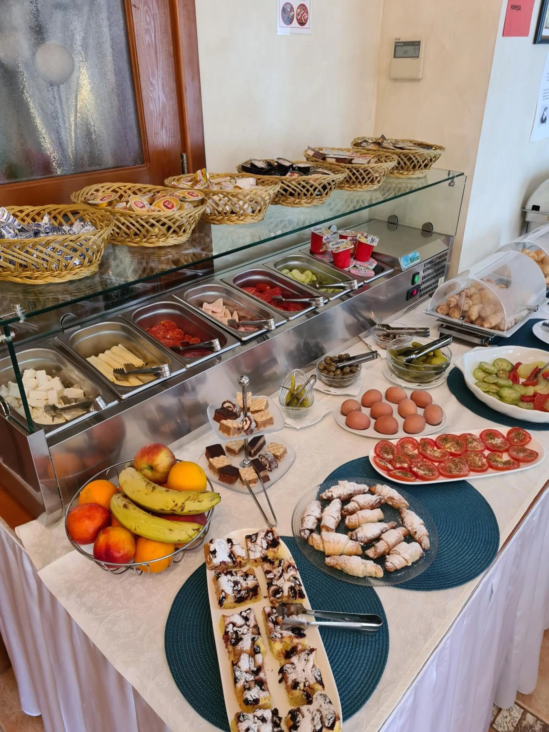 Breakfast in Hotel Fineso