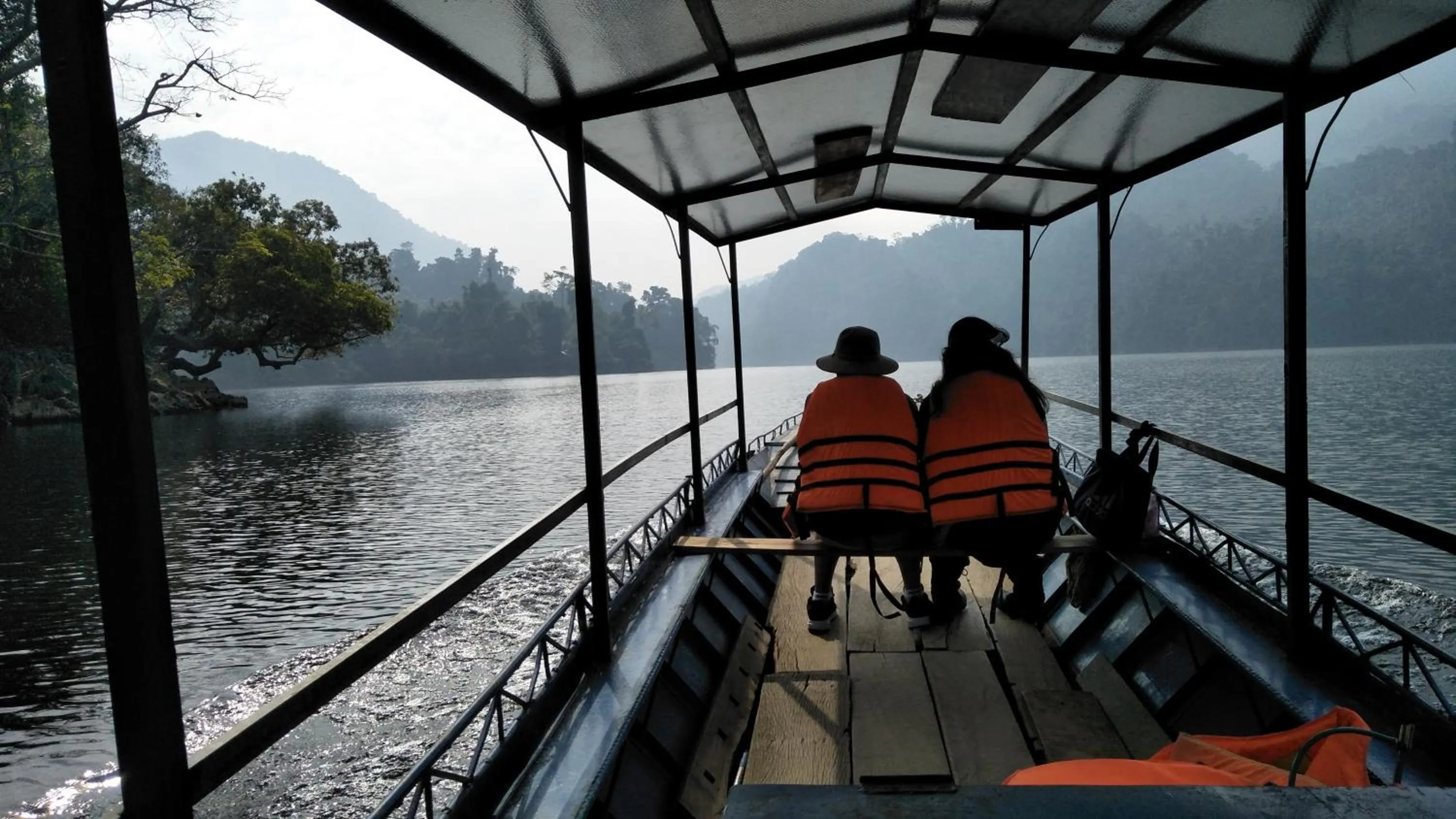 Ba Be lake-Huyền Hào Homestay
