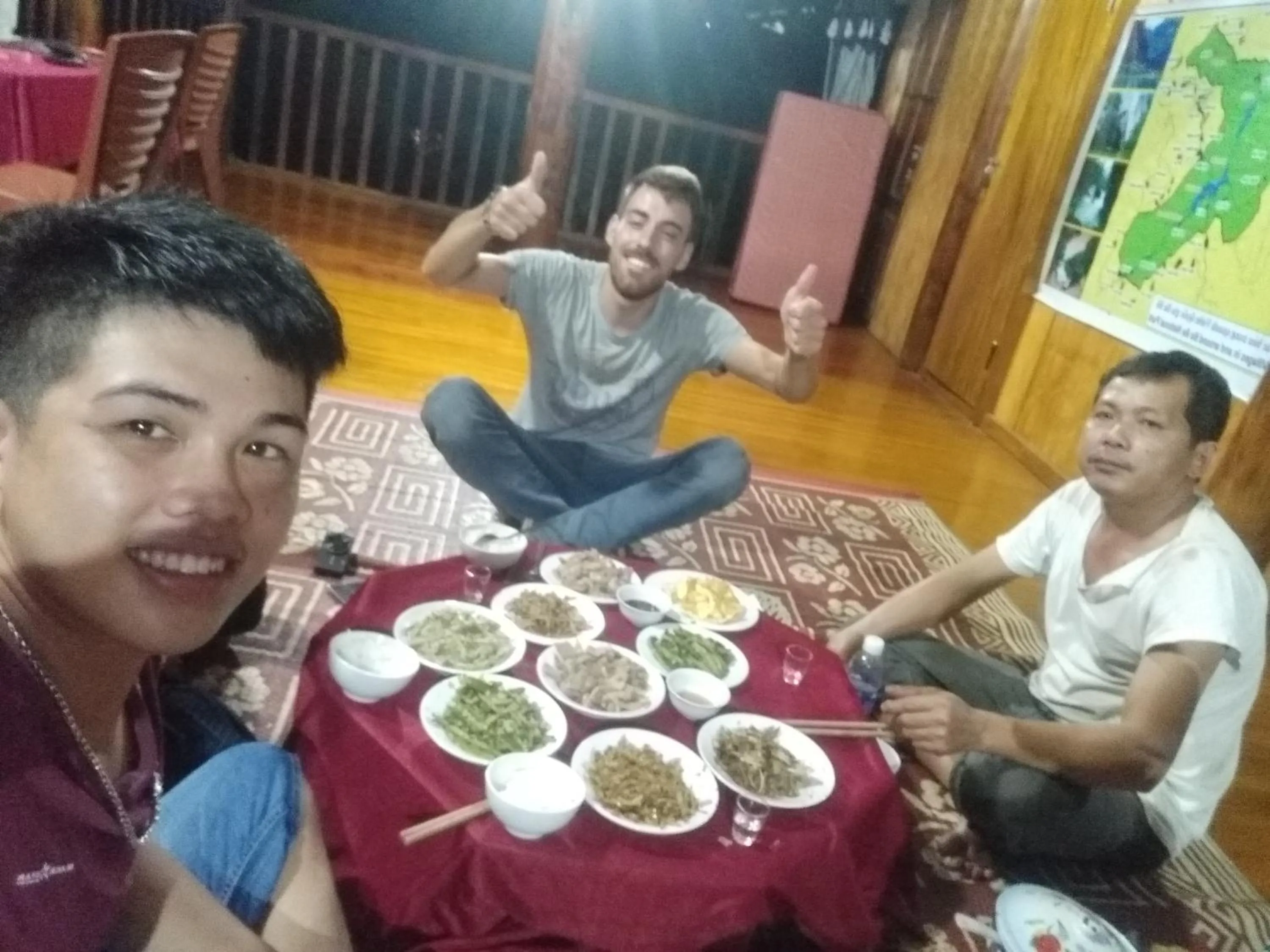Dinner in Ba Be lake-Huyền Hào Homestay