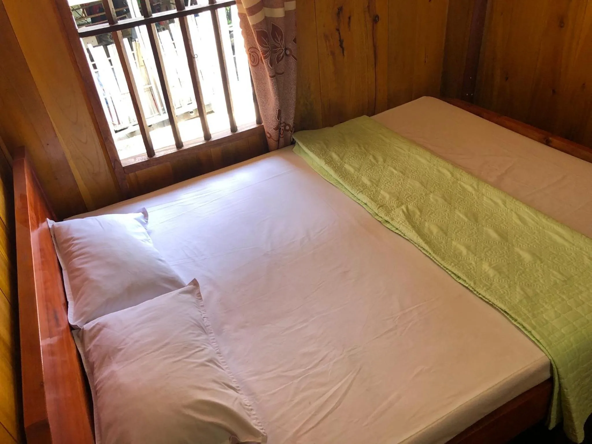 Bed in Ba Be lake-Huyền Hào Homestay