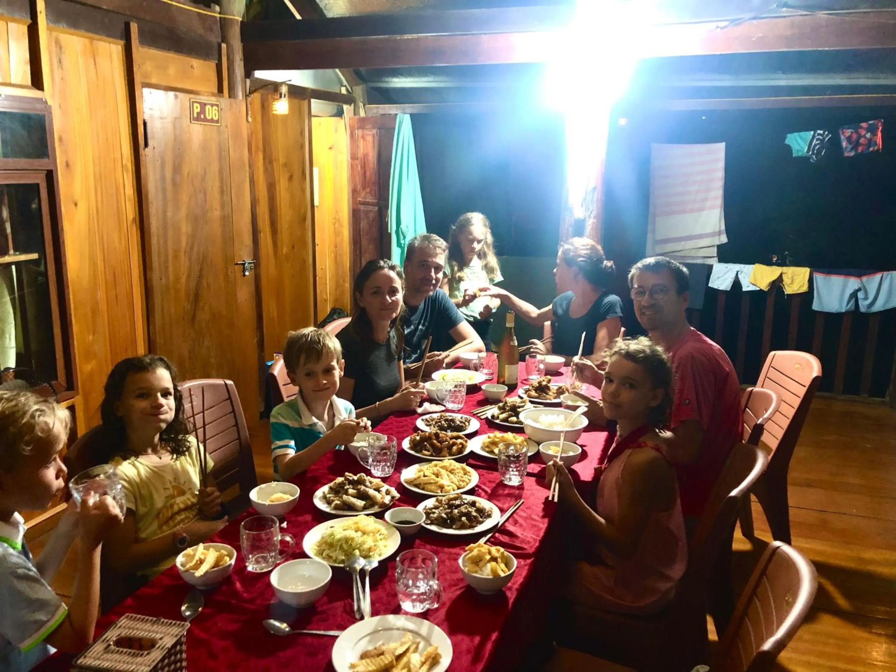 Ba Be lake-Huyền Hào Homestay