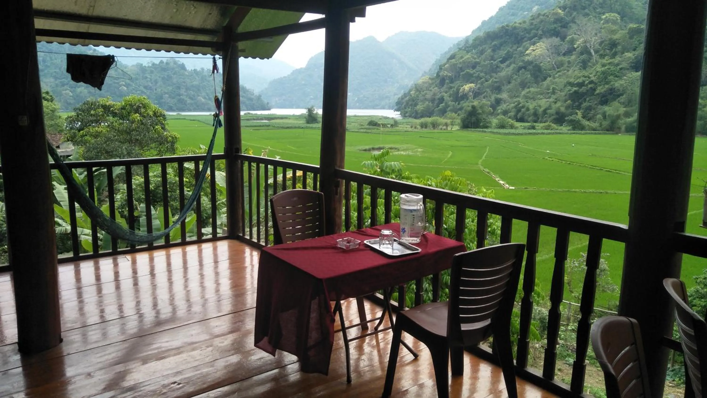 Ba Be lake-Huyền Hào Homestay