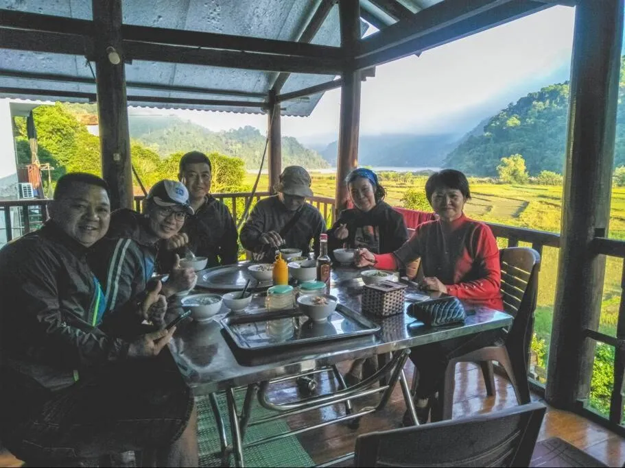 Ba Be lake-Huyền Hào Homestay