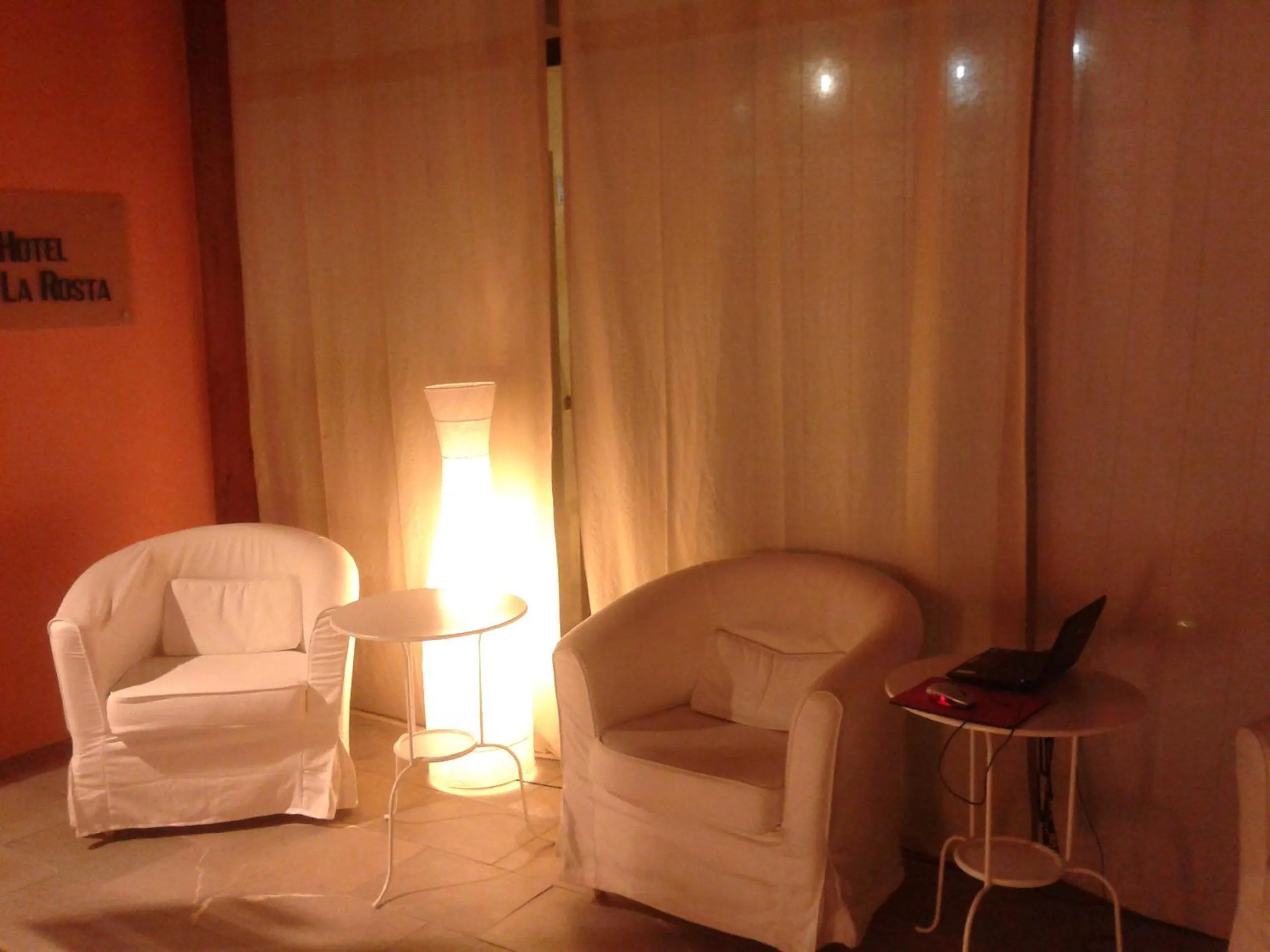 Seating area in Hotel La Rosta