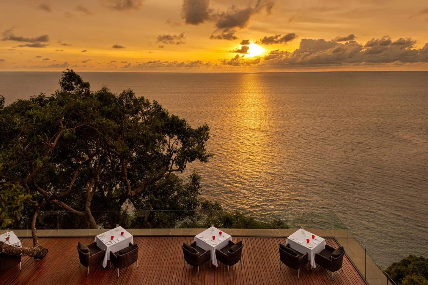 Restaurant/places to eat in Paresa Resort Phuket