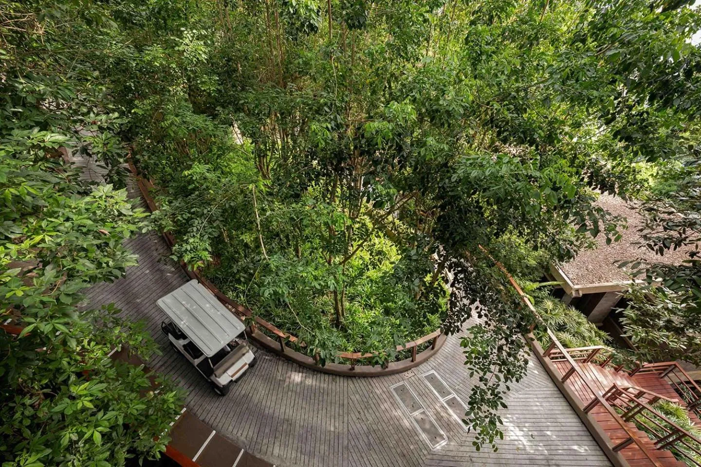 Area and facilities in Paresa Resort Phuket