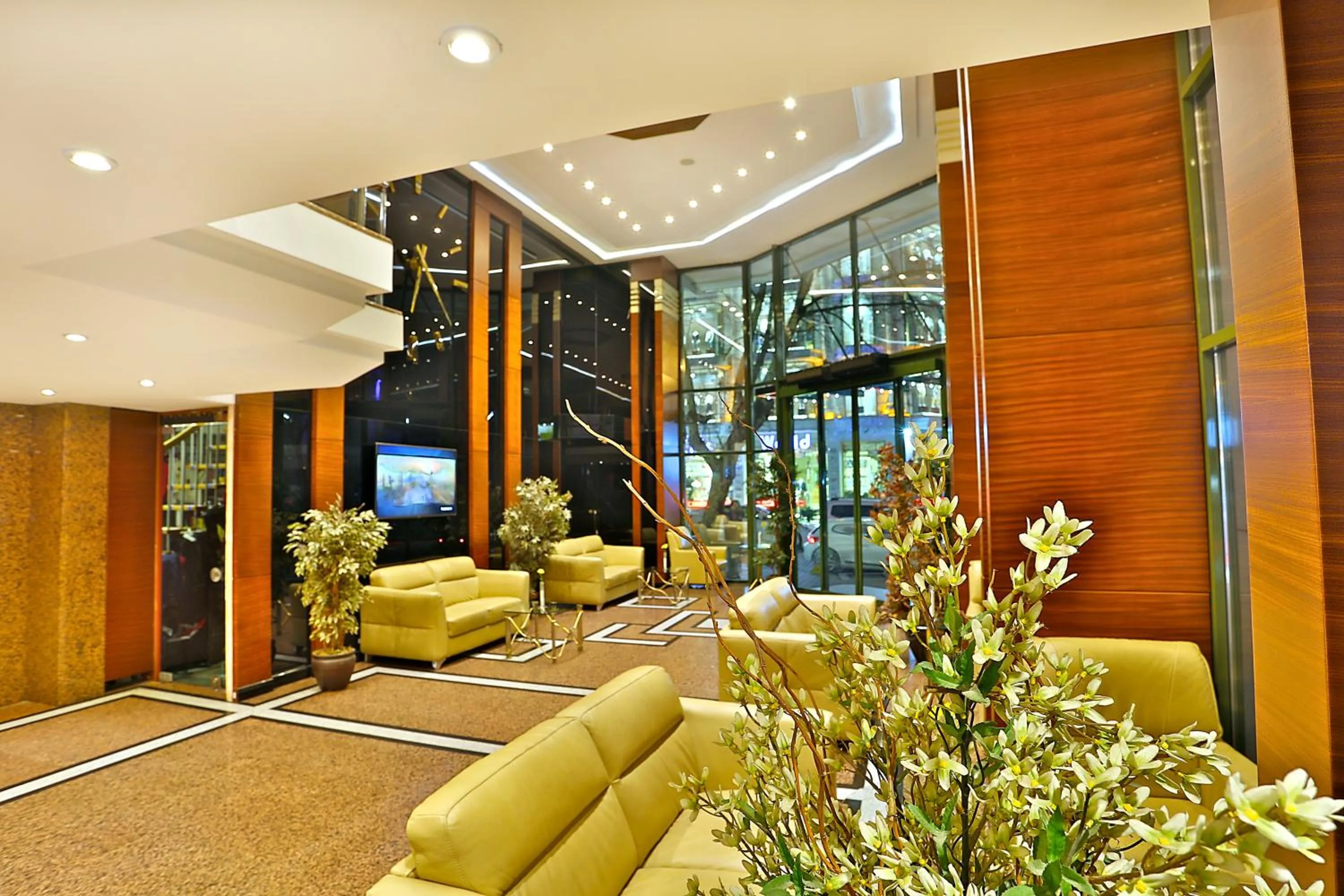 Lobby or reception in Grand Madrid Hotel
