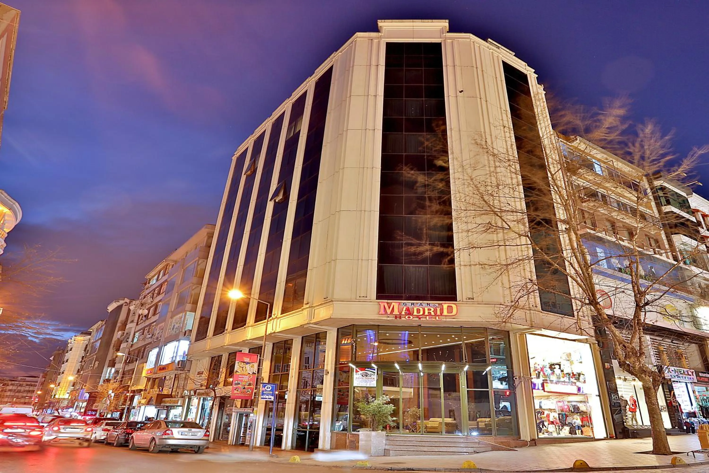 Facade/entrance in Grand Madrid Hotel