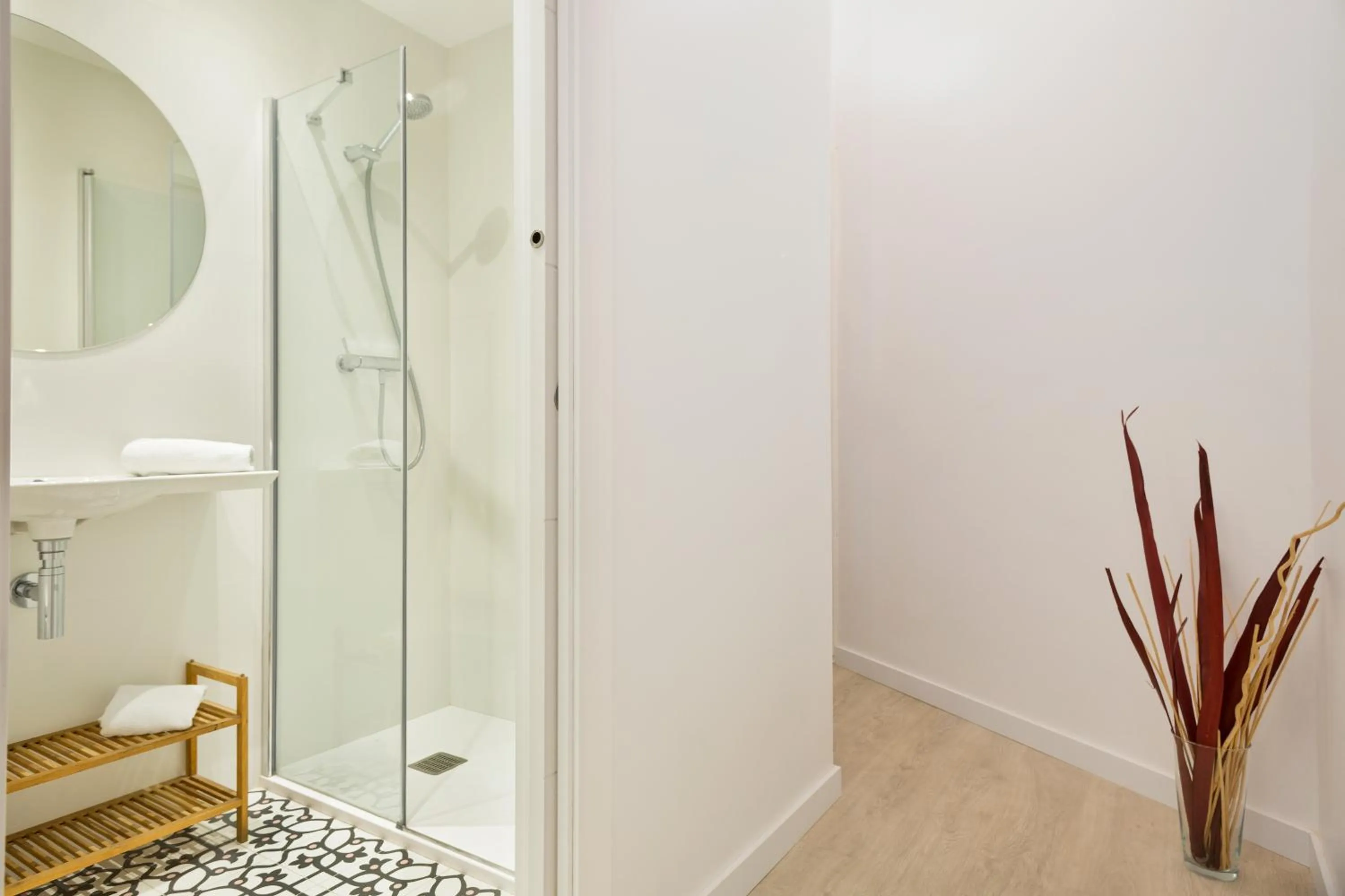 Shower in BcnStop Parc Güell