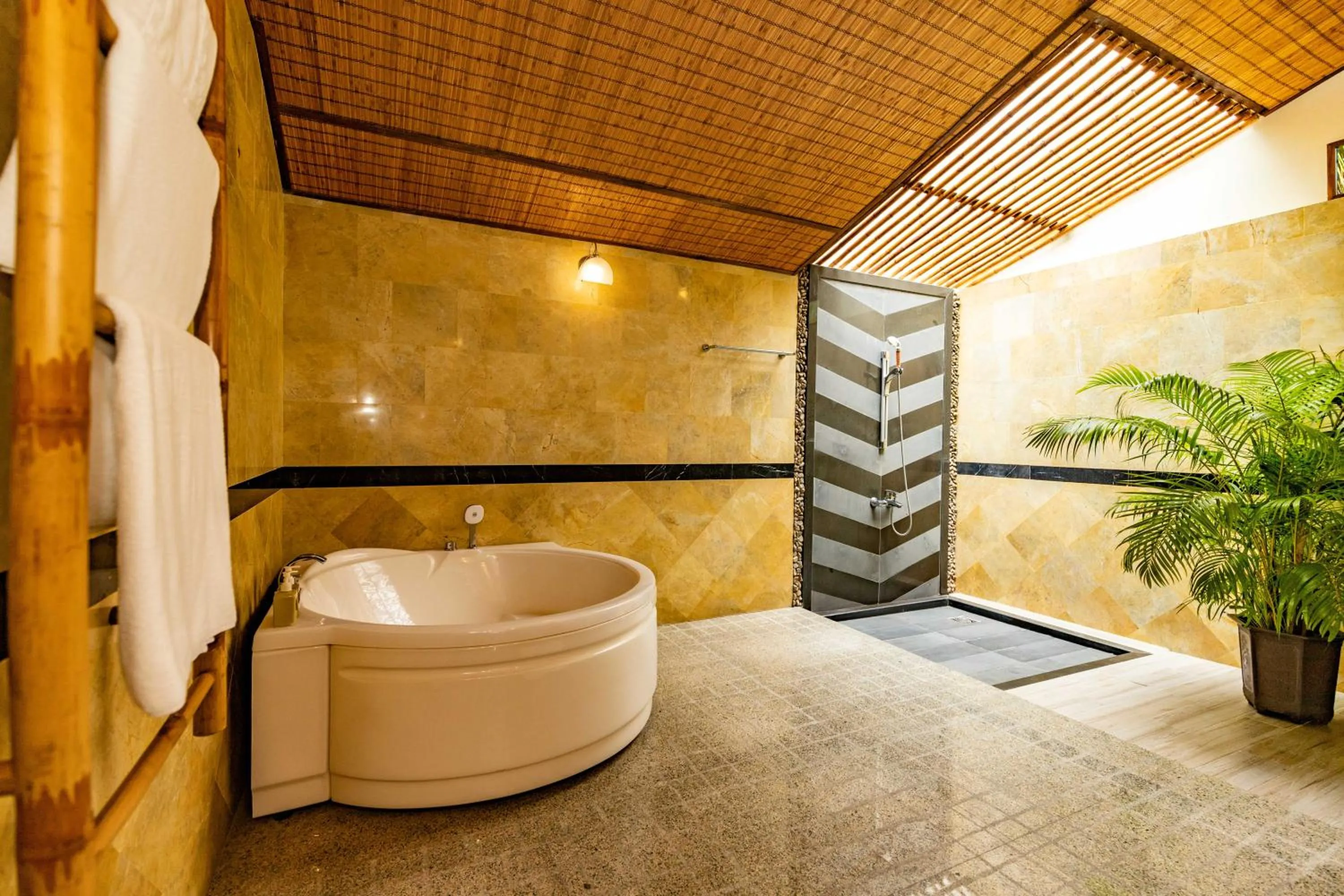 Bathroom in Diamond Bay Resort & Spa