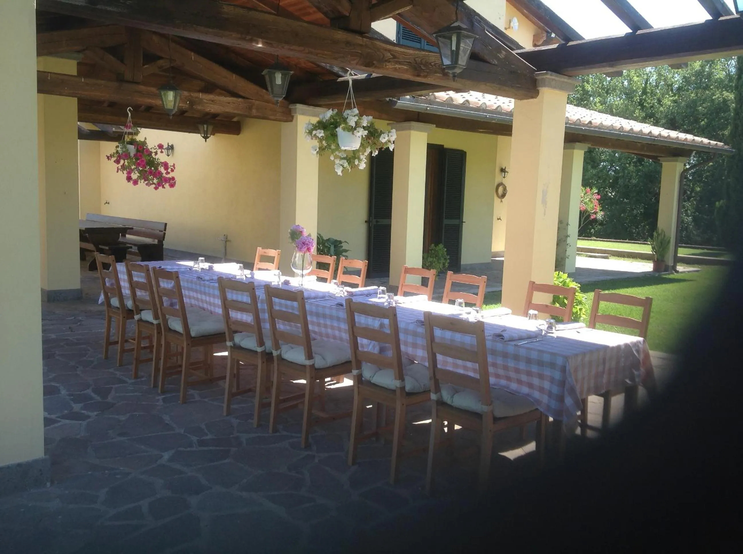 Property building in Oasi Del Verde