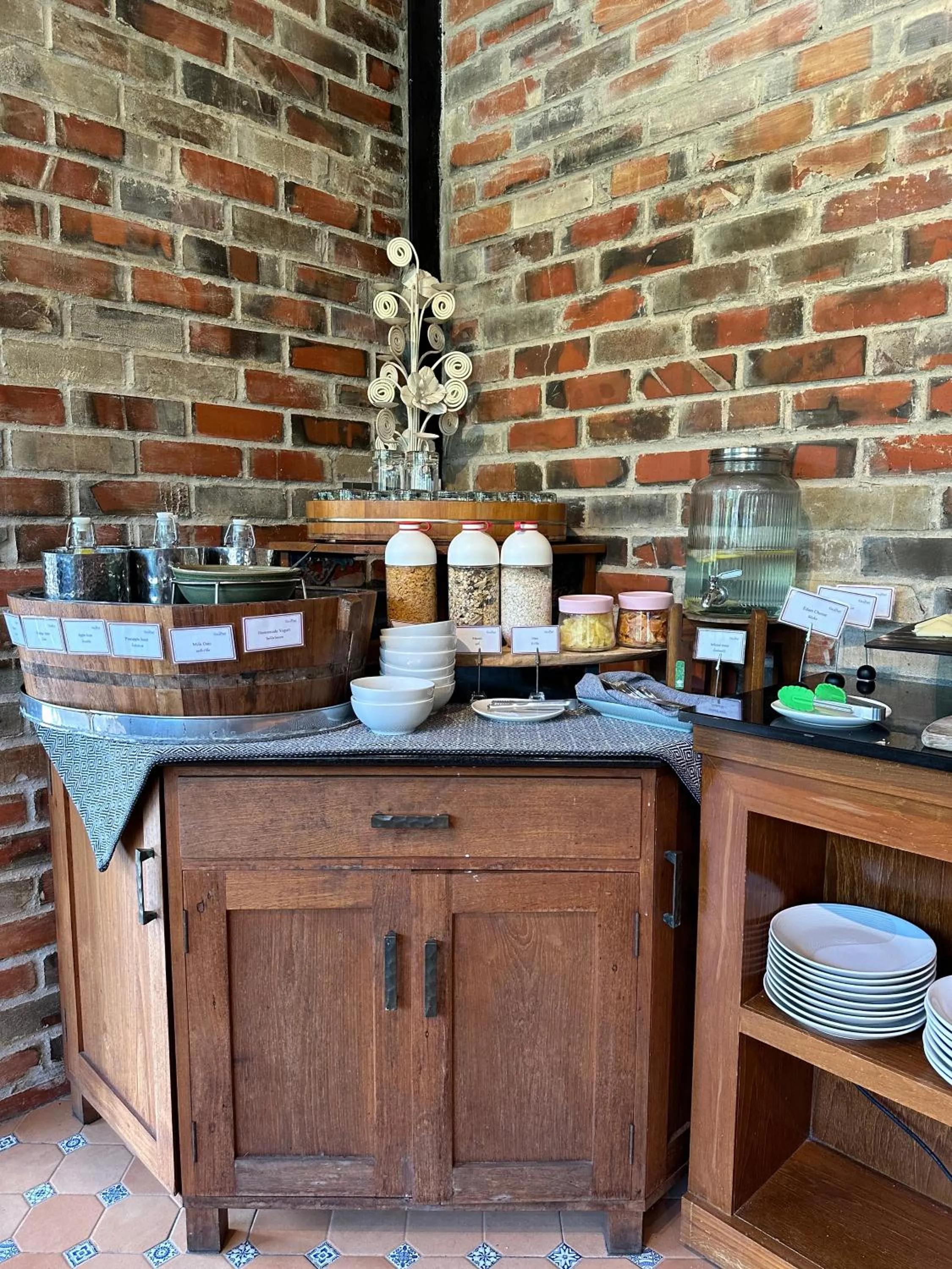 Restaurant/places to eat in GajaPuri Resort Koh Chang