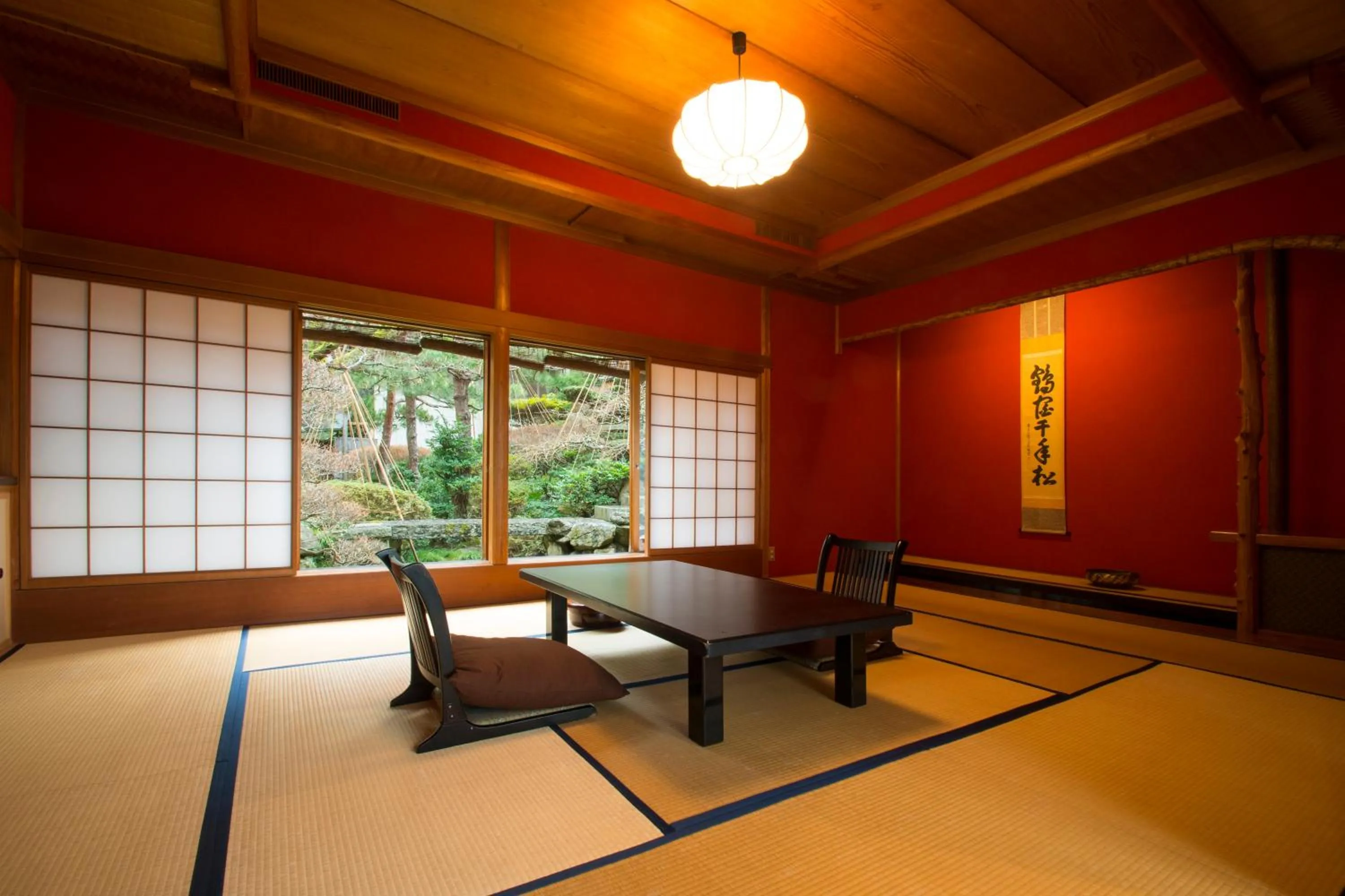 Photo of the whole room in Yamanoo