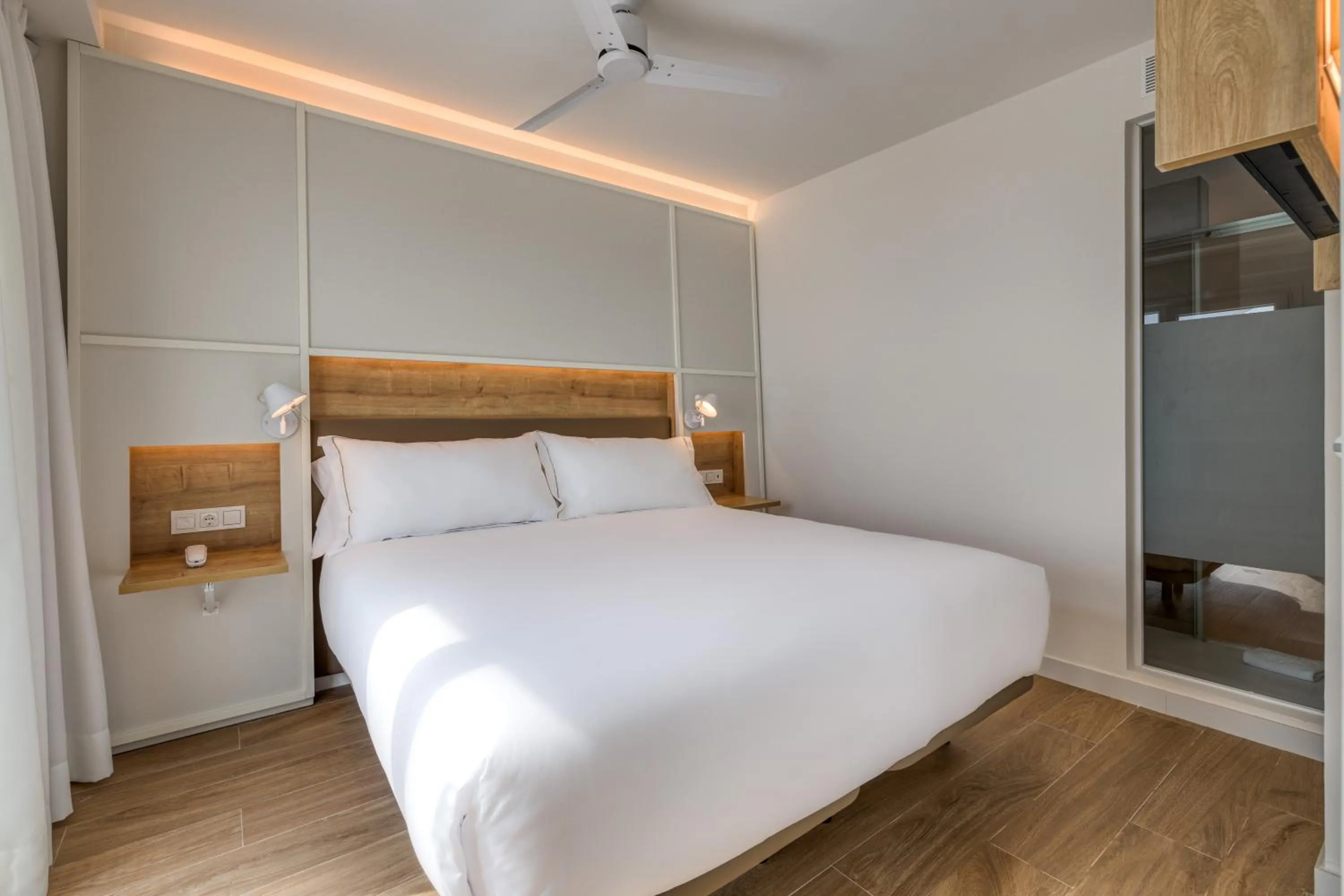 Pool view, Bed in Playamojácar