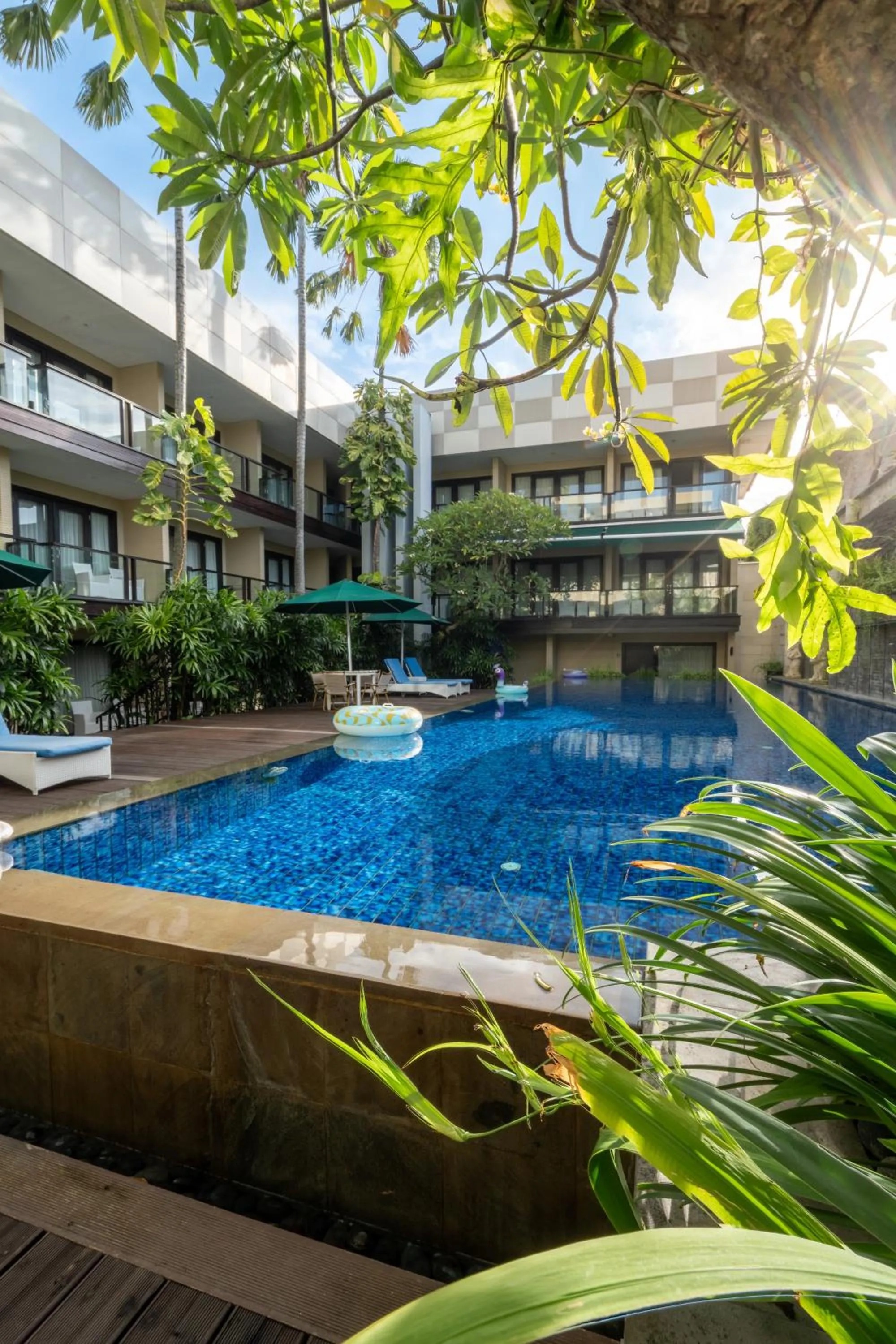 Swimming pool in Dekuta
