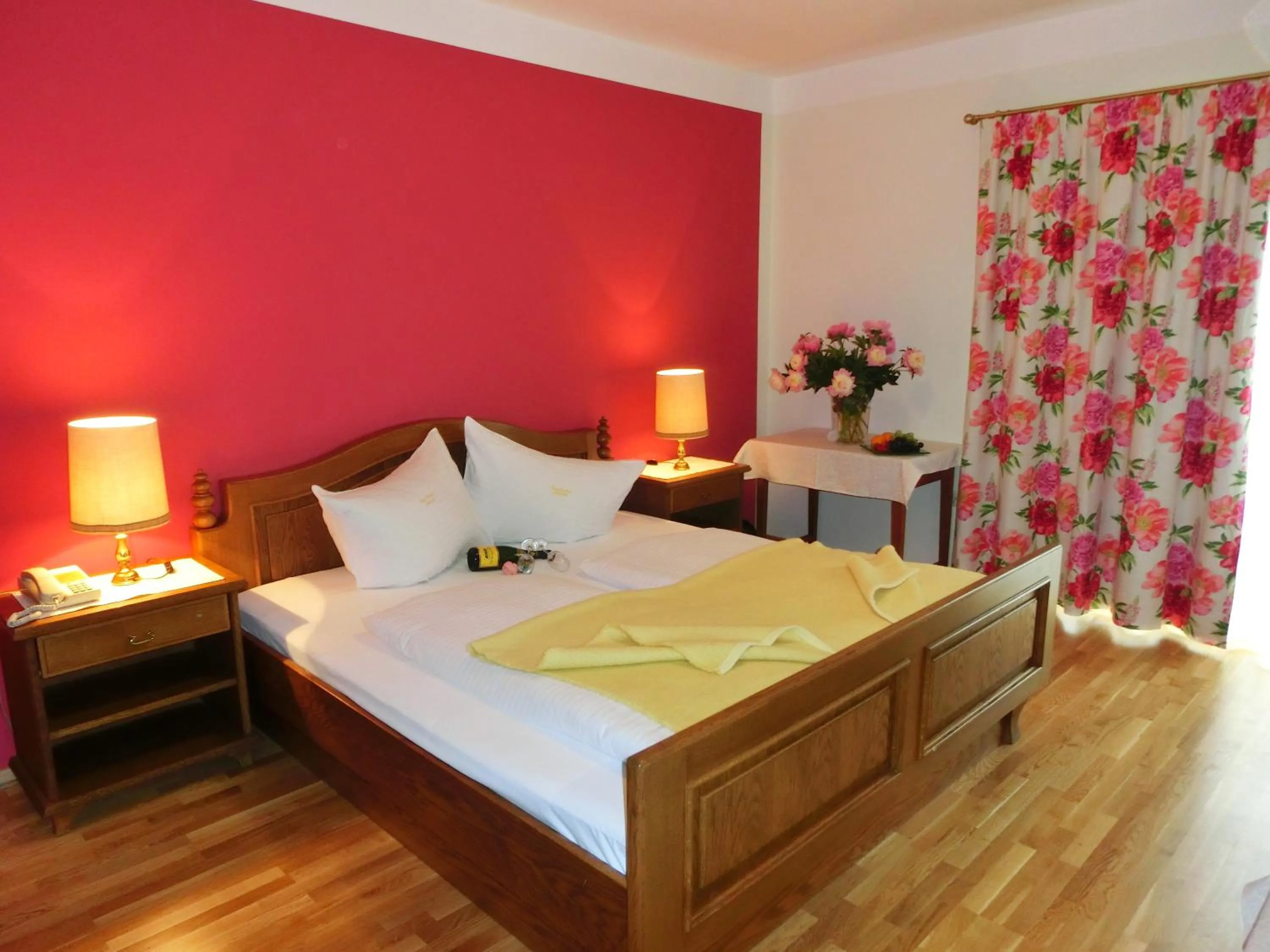 Bedroom, Bed in Hotel Posthof